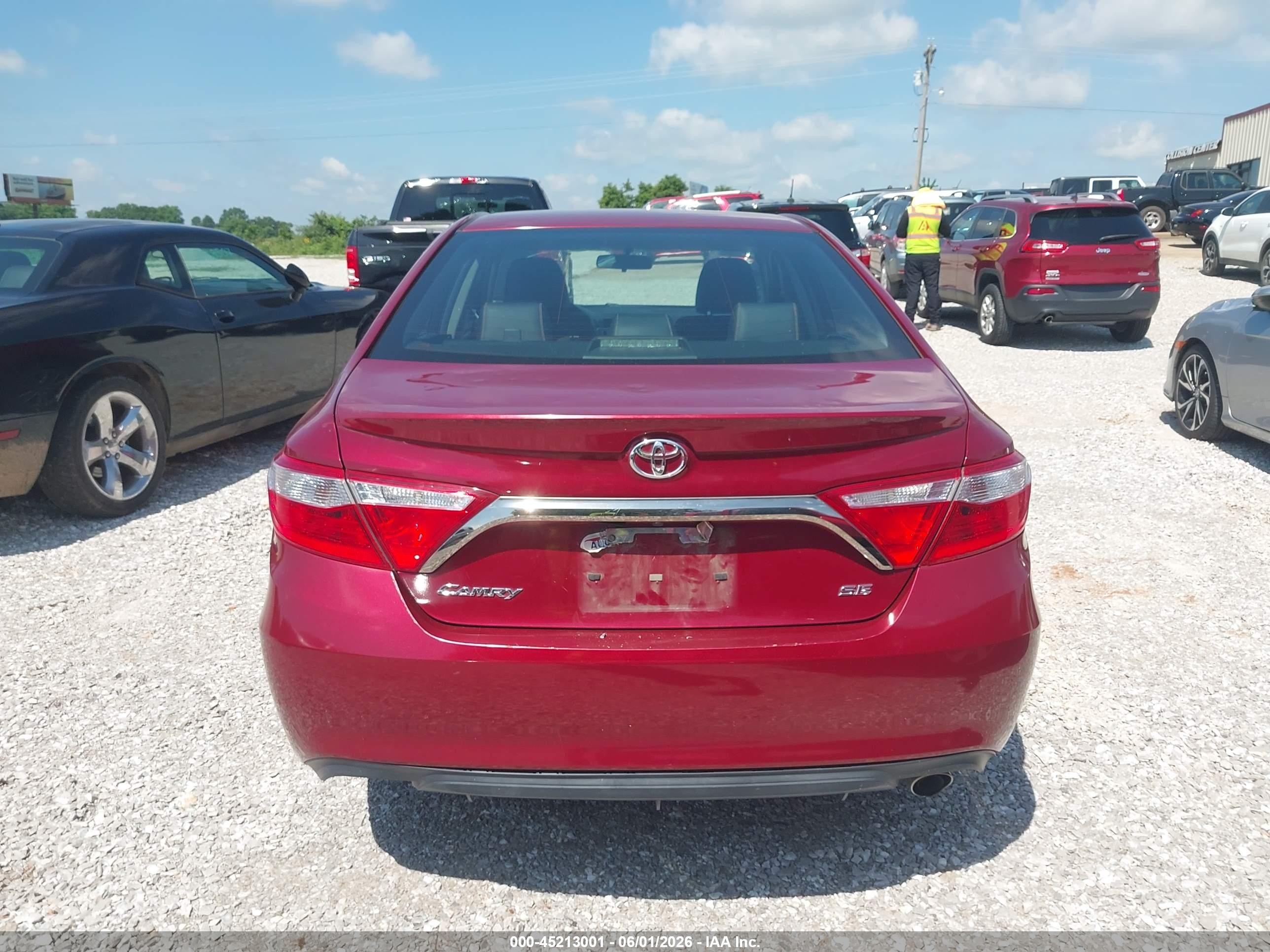 2015 Toyota Camry Se Red vin: 4T1BF1FK3FU923575