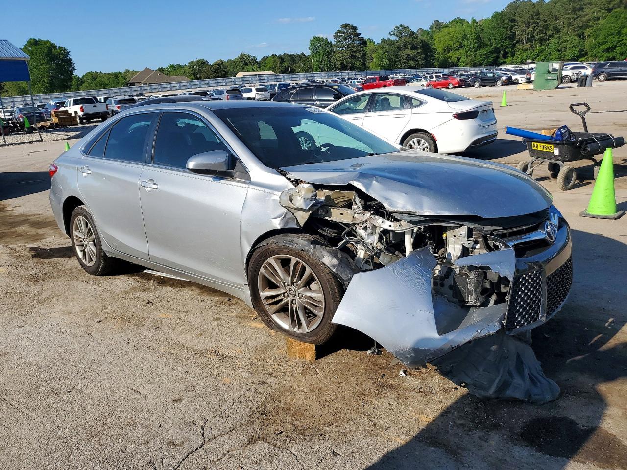 2015 Toyota Camry Se Silver vin: 4T1BF1FK3FU942059