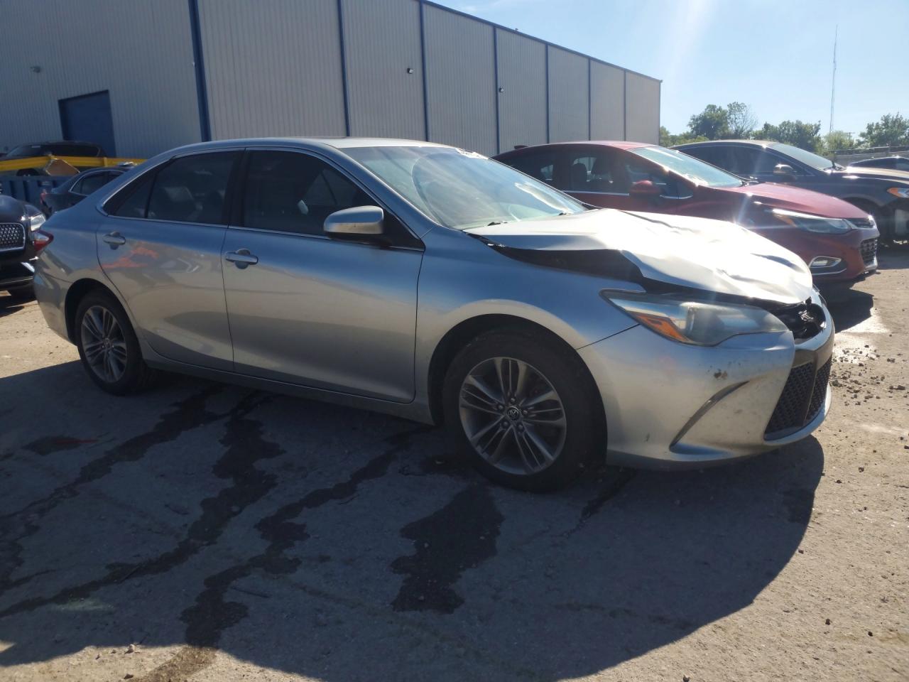 2015 Toyota Camry Se Silver vin: 4T1BF1FK3FU942529