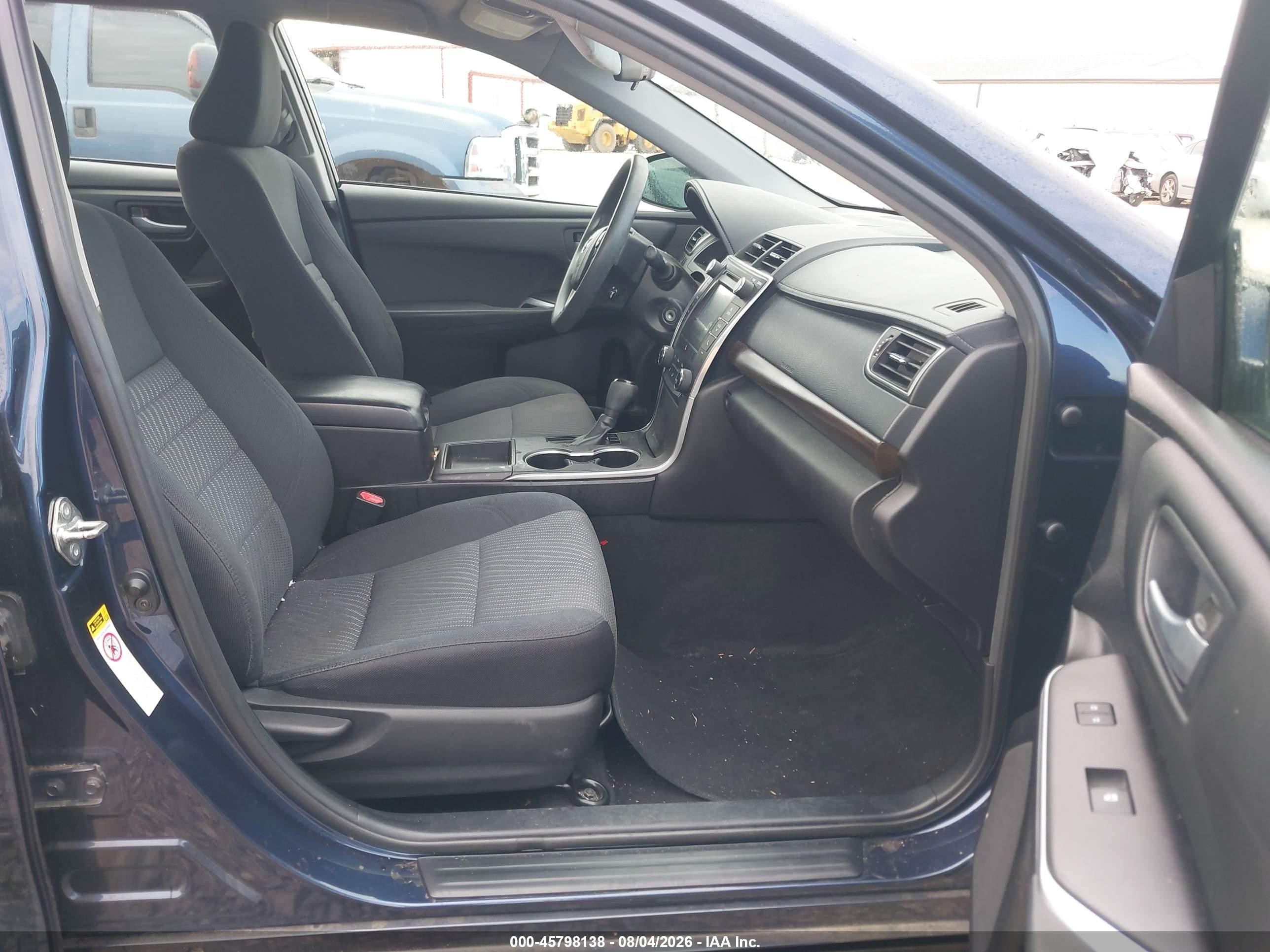 2015 Toyota Camry Le Blue vin: 4T1BF1FK3FU949965