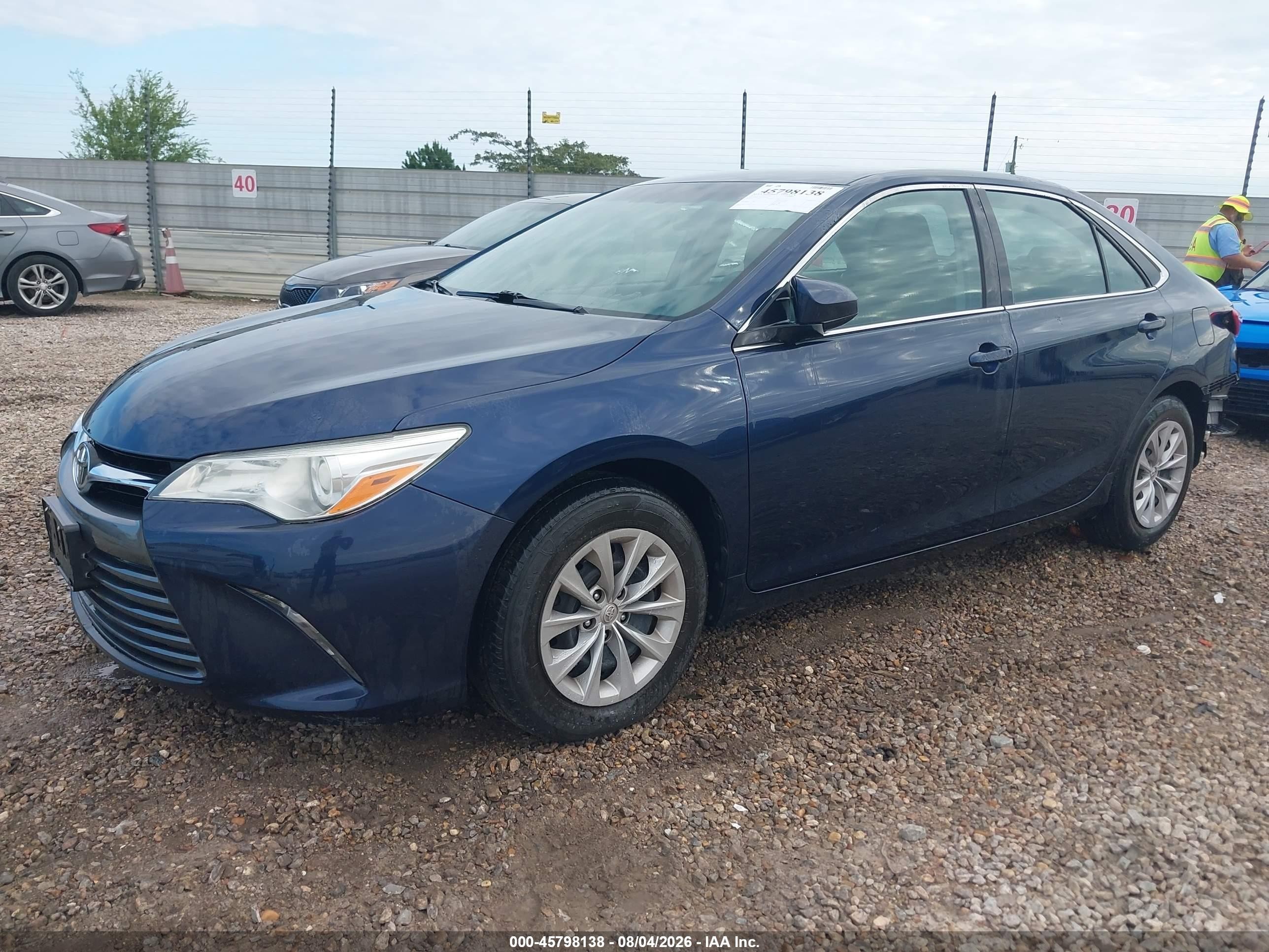 2015 Toyota Camry Le Blue vin: 4T1BF1FK3FU949965