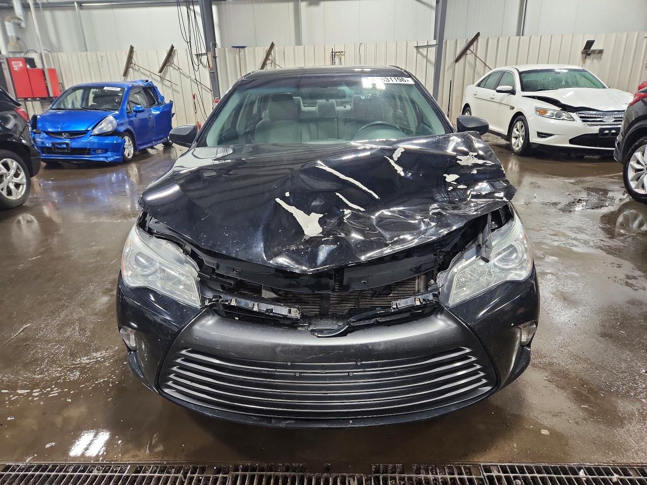 2015 Toyota Camry Le Black vin: 4T1BF1FK3FU951960