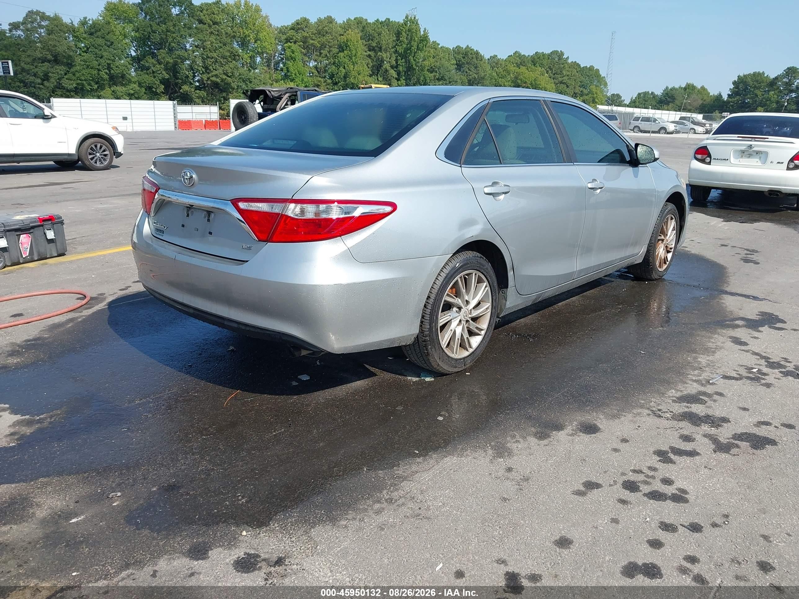 2015 Toyota Camry Le Silver vin: 4T1BF1FK3FU954986