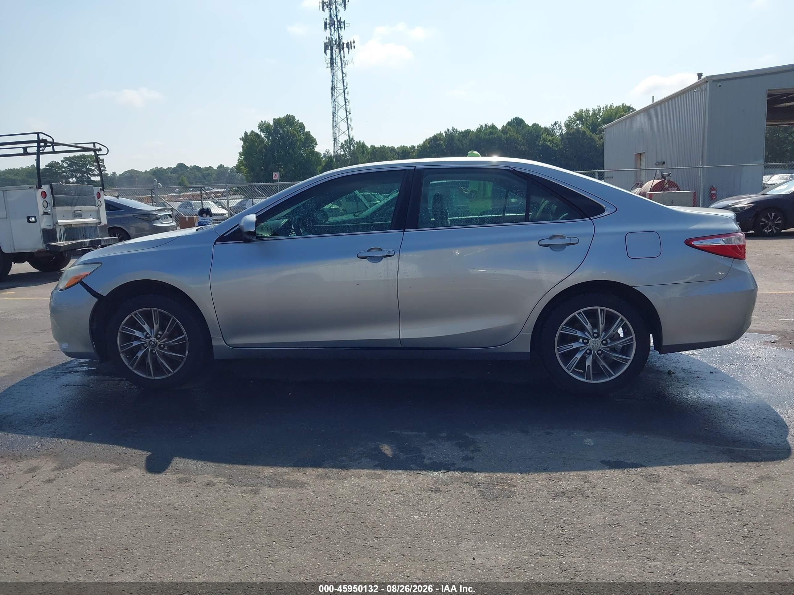 2015 Toyota Camry Le Silver vin: 4T1BF1FK3FU954986