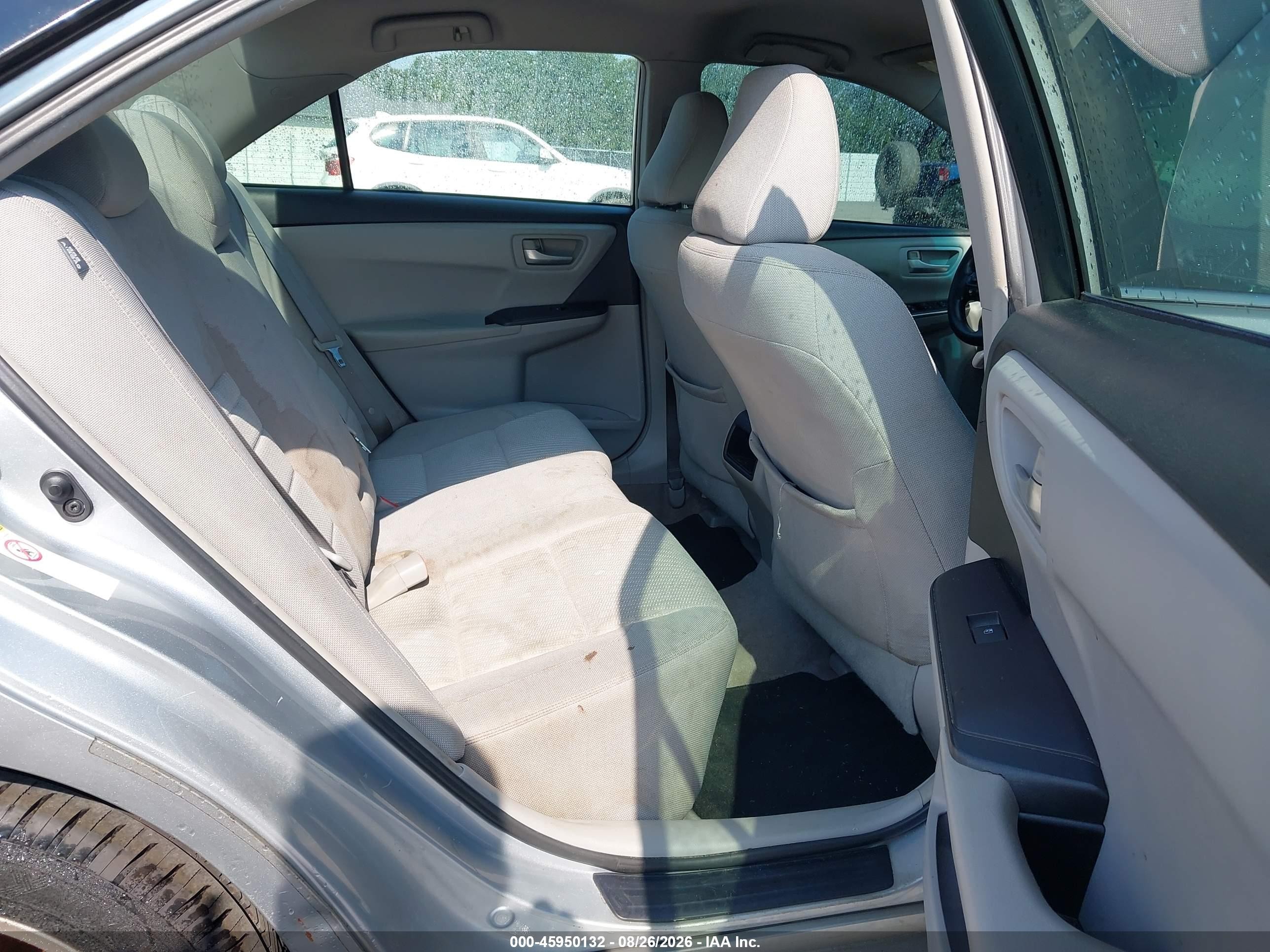 2015 Toyota Camry Le Silver vin: 4T1BF1FK3FU954986