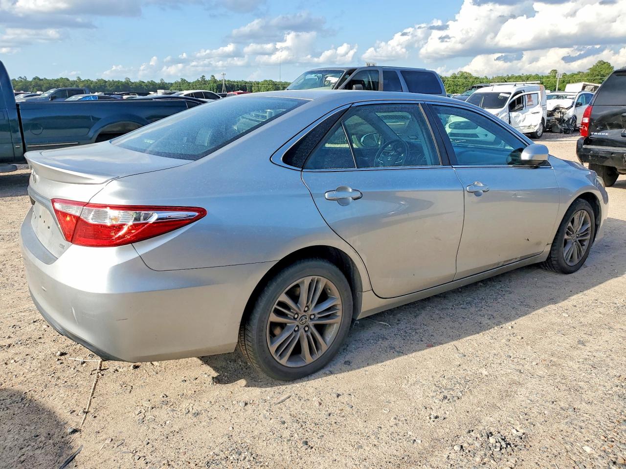 2015 Toyota Camry Se Silver vin: 4T1BF1FK3FU957662
