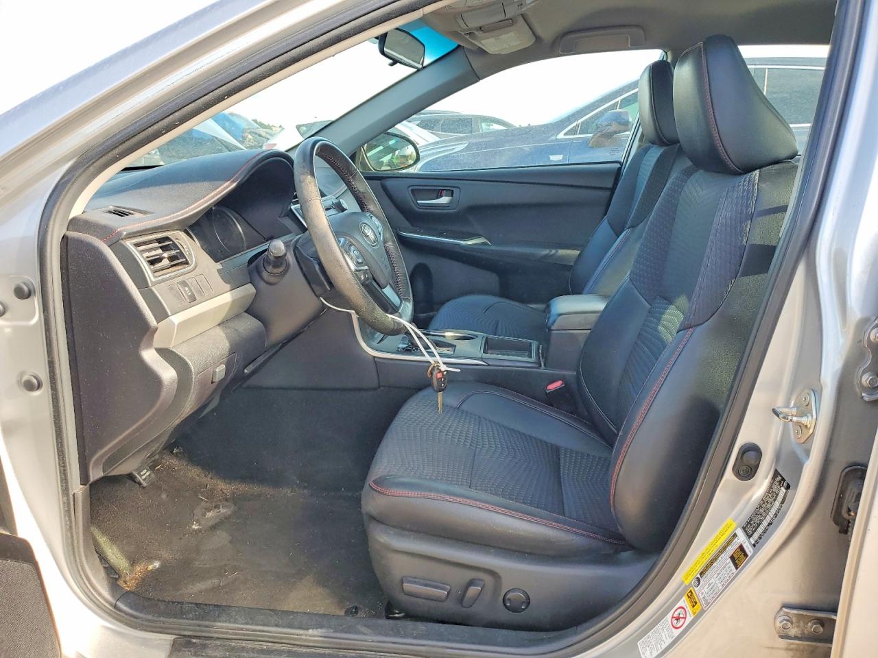 2015 Toyota Camry Se Silver vin: 4T1BF1FK3FU957662
