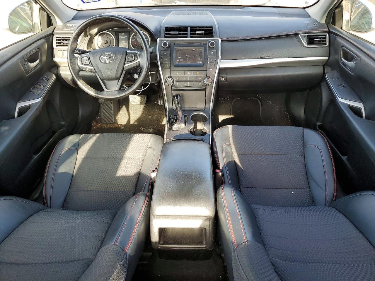 2015 Toyota Camry Se Silver vin: 4T1BF1FK3FU957662