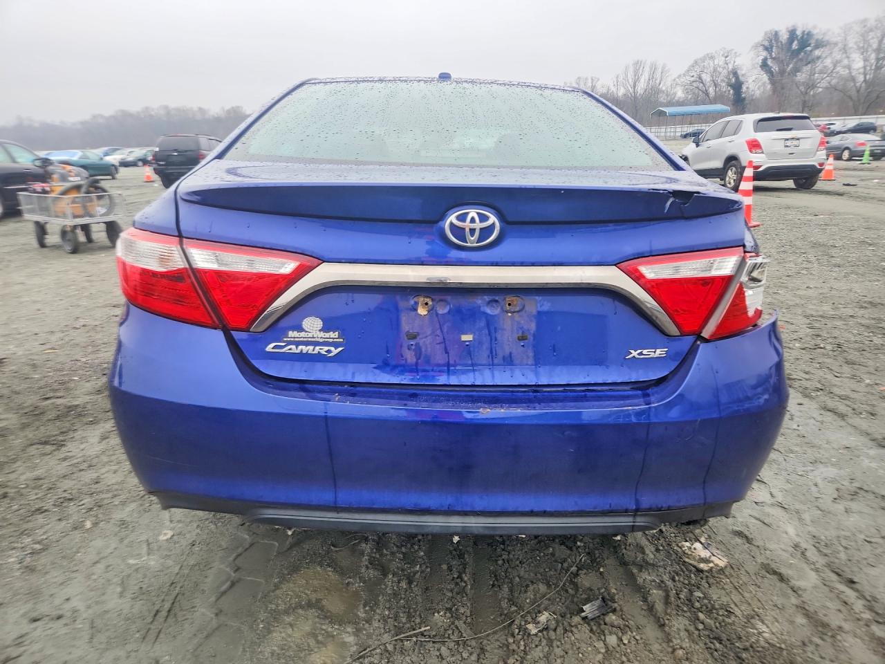 2015 Toyota Camry Xse Blue vin: 4T1BF1FK3FU964286