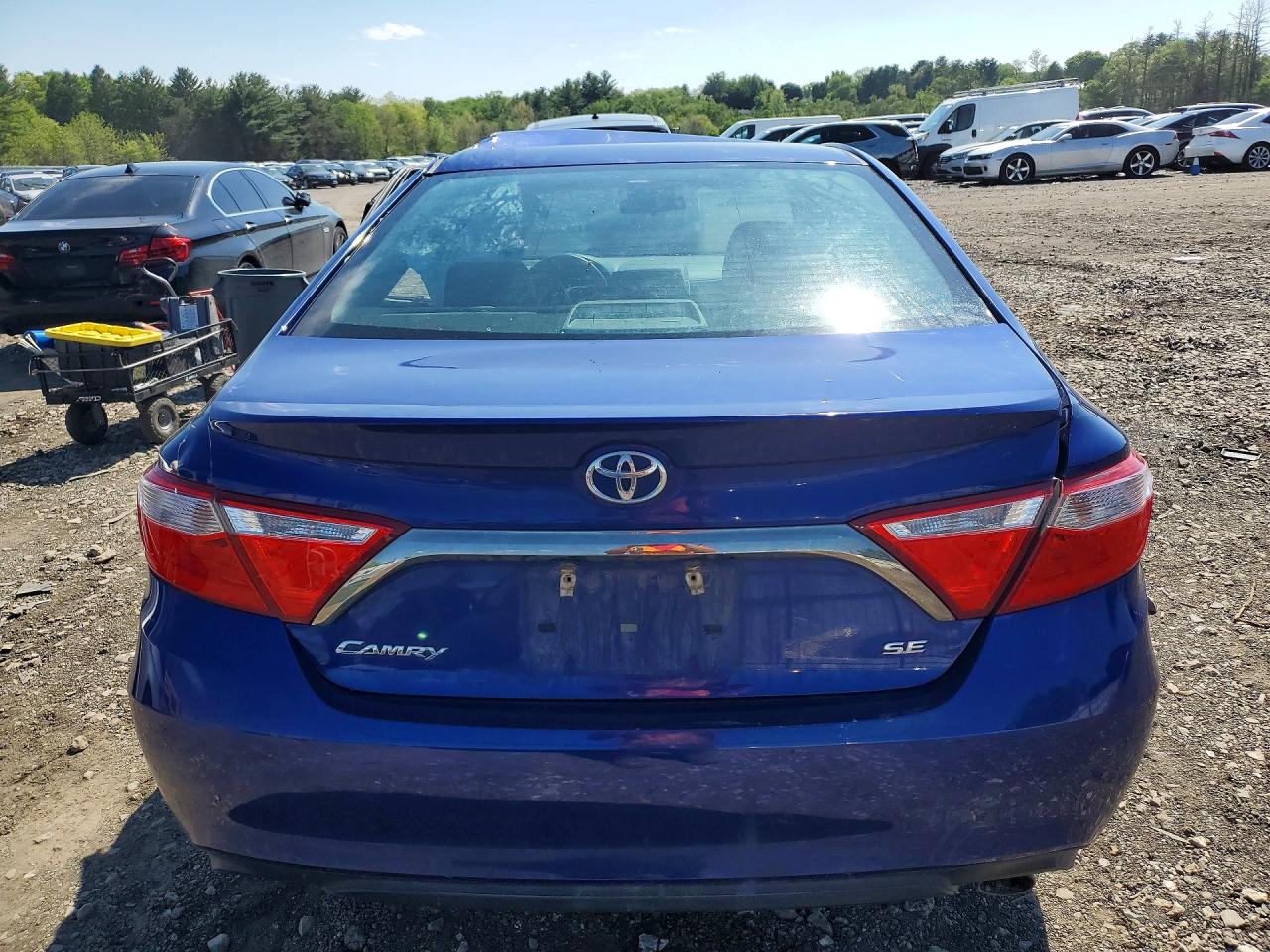 2015 Toyota Camry Se Blue vin: 4T1BF1FK3FU979838