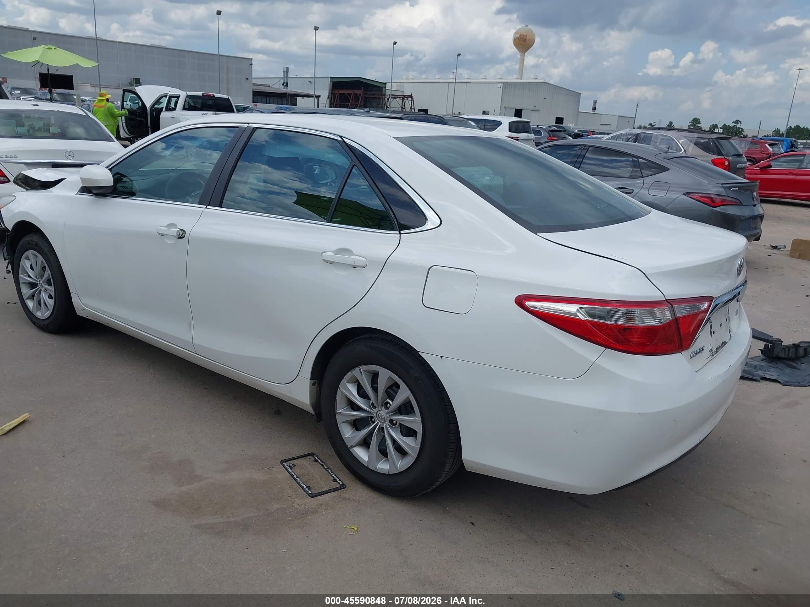 2015 Toyota Camry Le Белый vin: 4T1BF1FK3FU987146