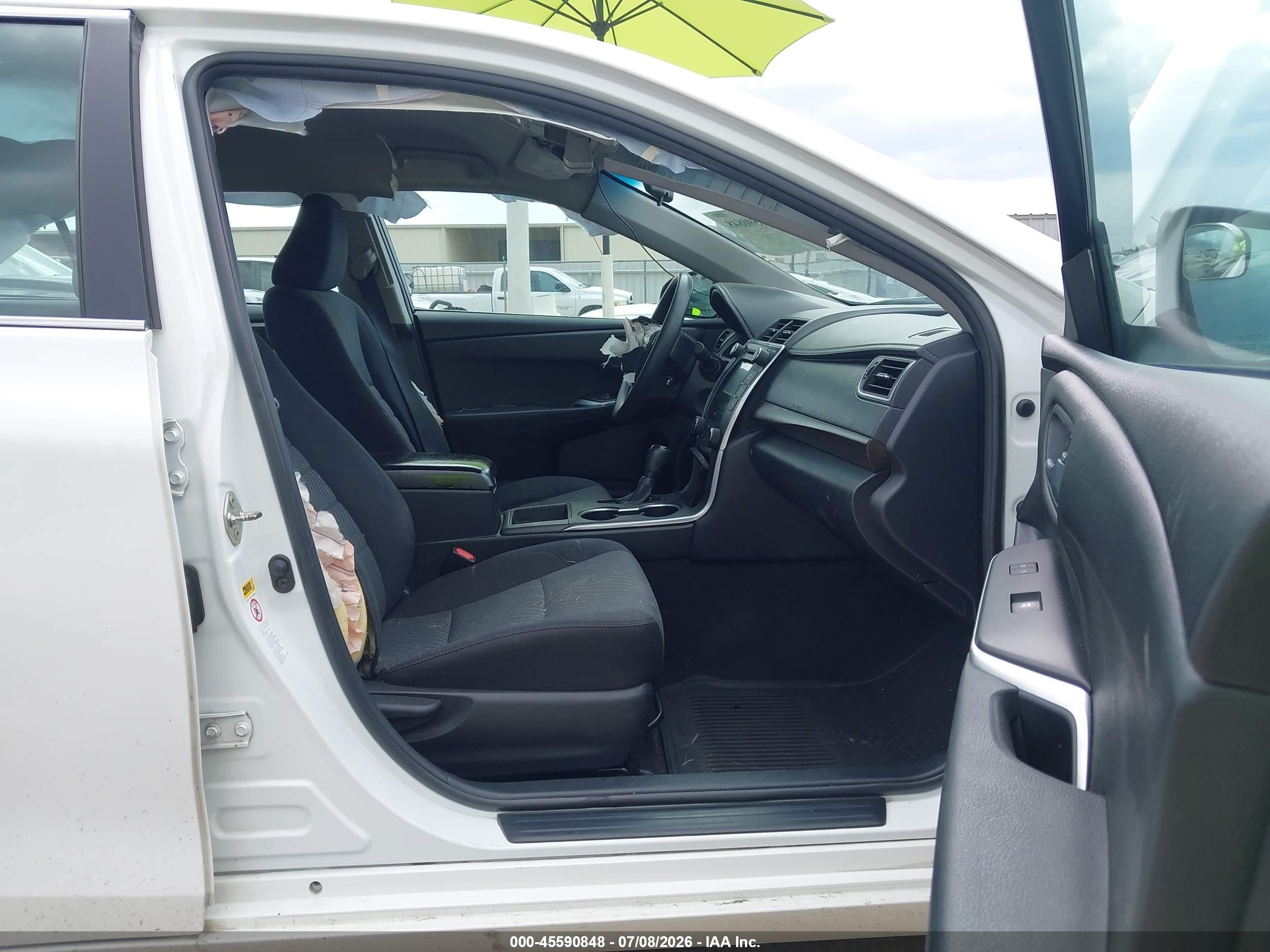2015 Toyota Camry Le Белый vin: 4T1BF1FK3FU987146
