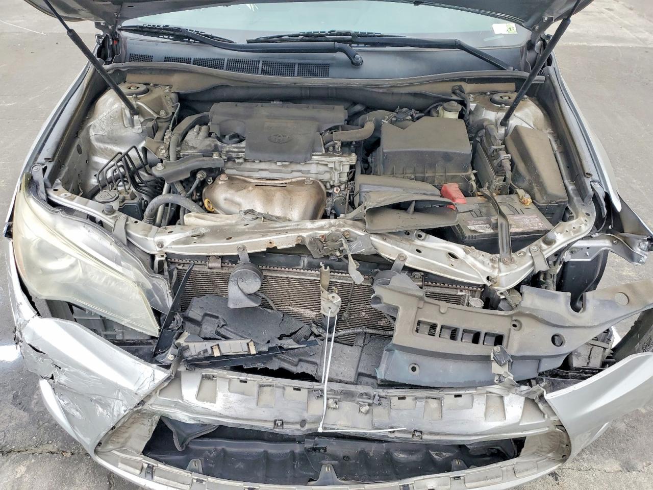 2016 Toyota Camry Se Серебряный vin: 4T1BF1FK3GU121254
