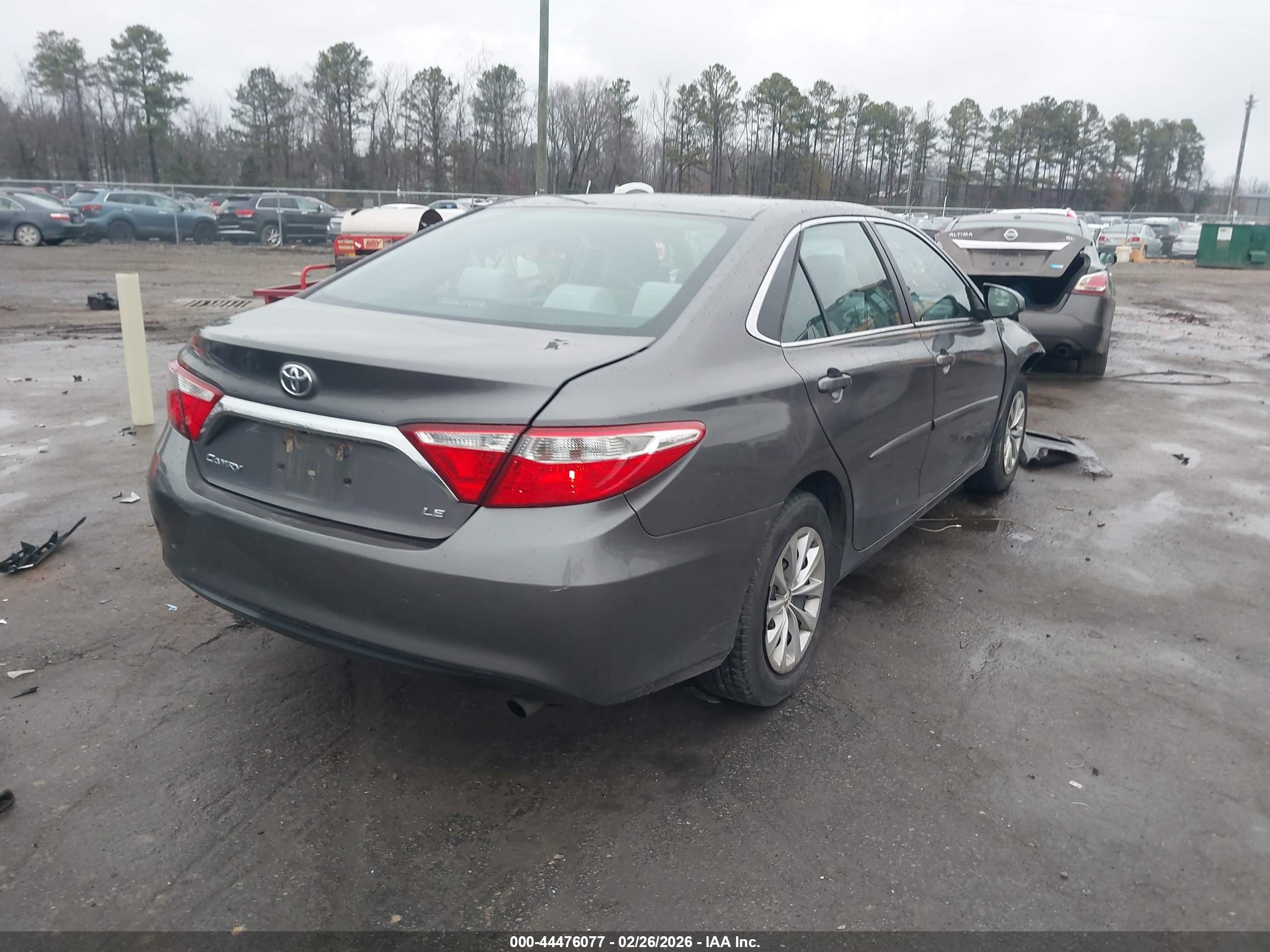 2016 Toyota Camry Le Gray vin: 4T1BF1FK3GU567582