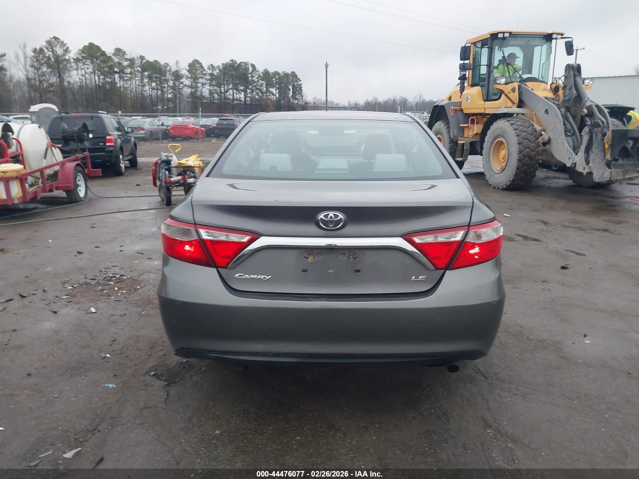 2016 Toyota Camry Le Gray vin: 4T1BF1FK3GU567582