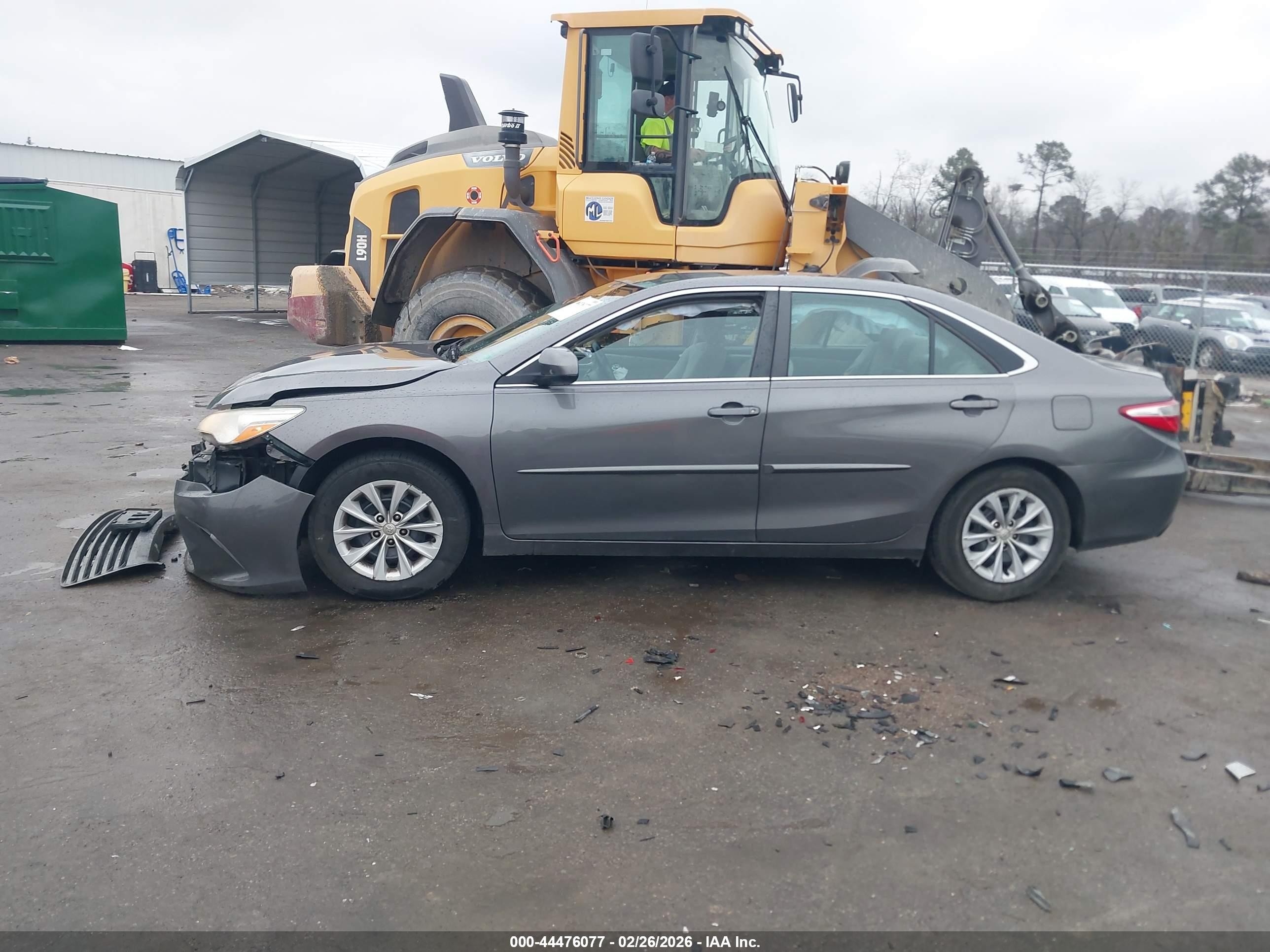 2016 Toyota Camry Le Gray vin: 4T1BF1FK3GU567582