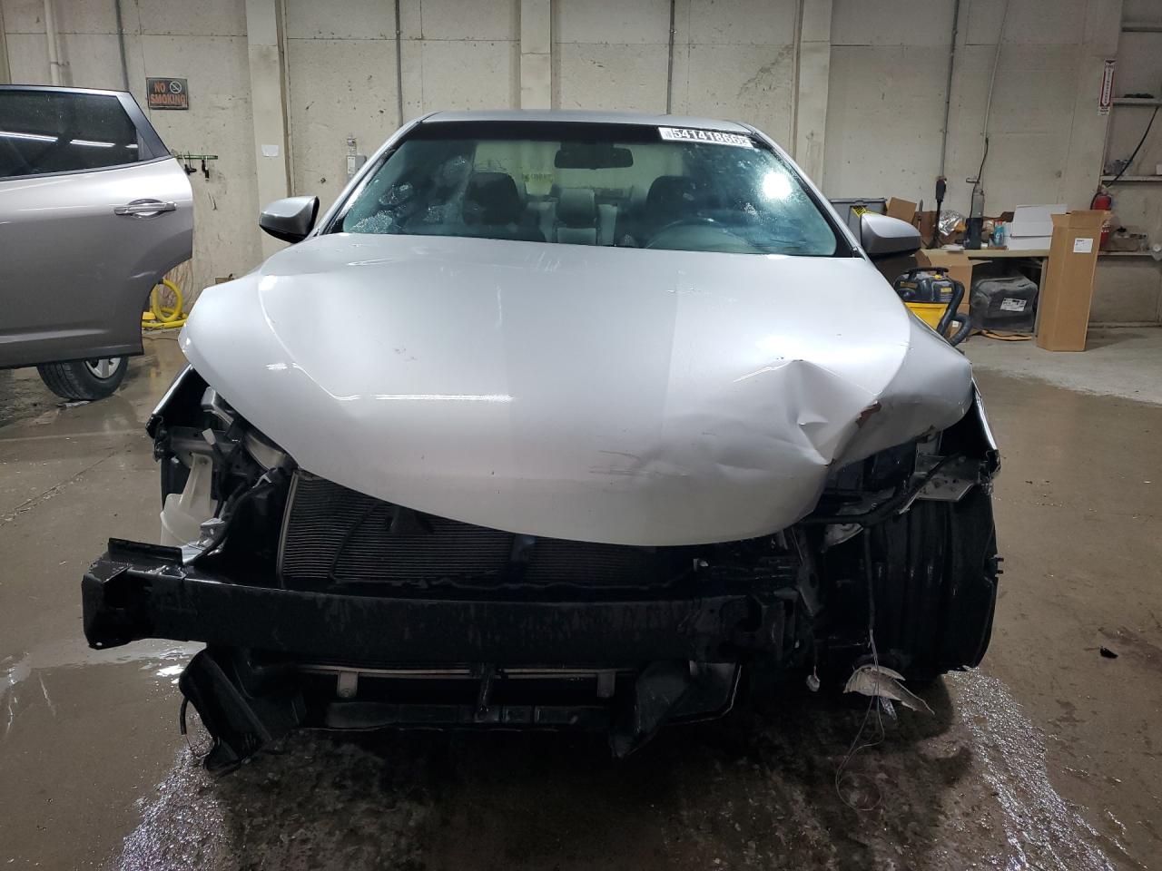 2017 Toyota Camry Se Серебряный vin: 4T1BF1FK3HU359977 Damage: Front Bumper/Cover, Missing, Replacement Required
