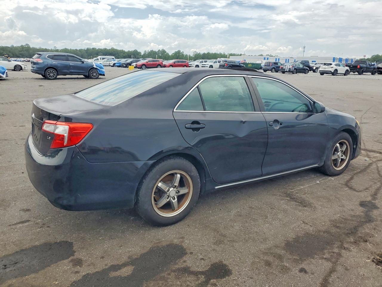 2012 Toyota Camry Le Black vin: 4T1BF1FK4CU008553