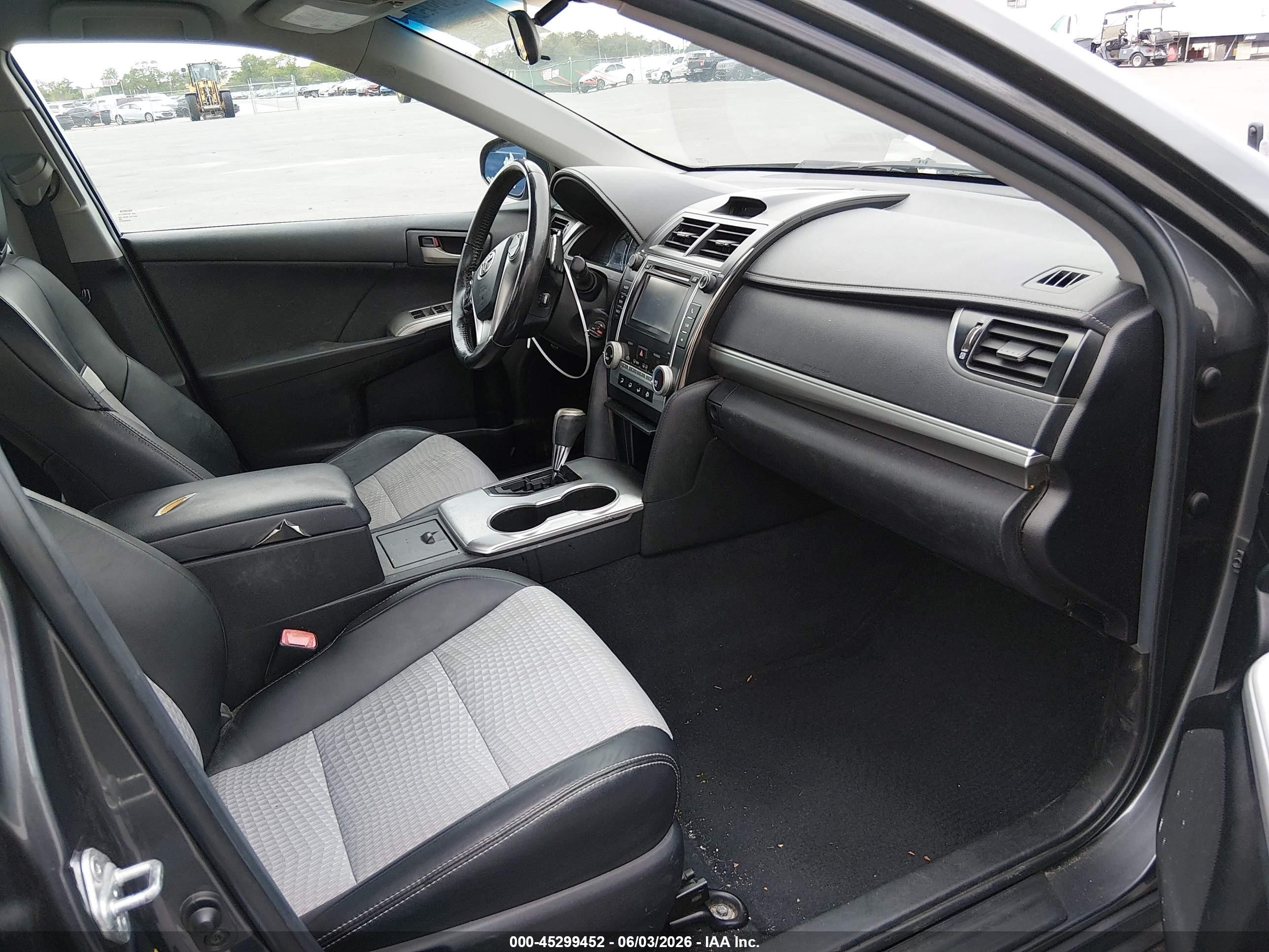 2012 Toyota Camry Se Silver vin: 4T1BF1FK4CU025062