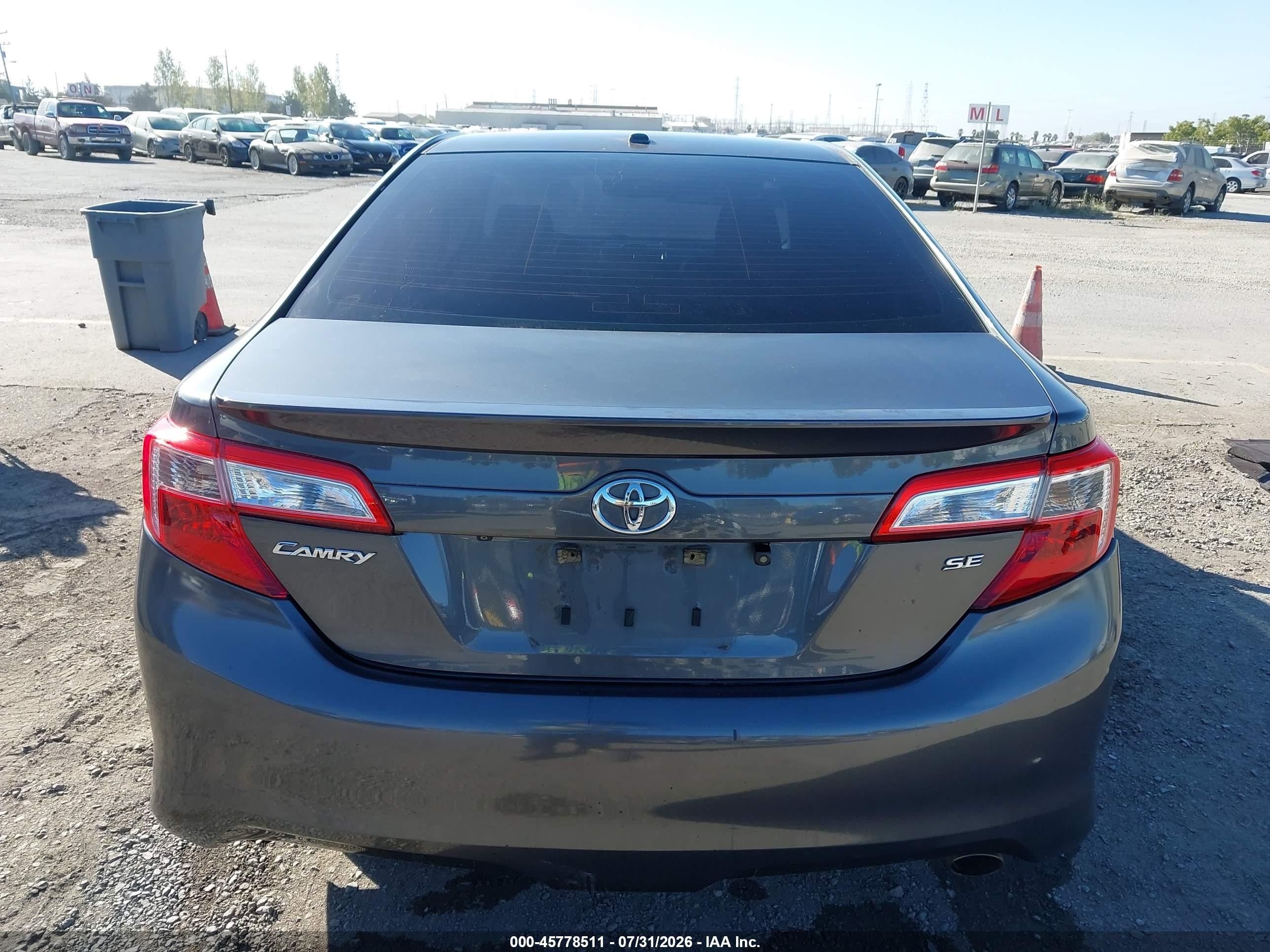 2012 Toyota Camry Se Gray vin: 4T1BF1FK4CU025305