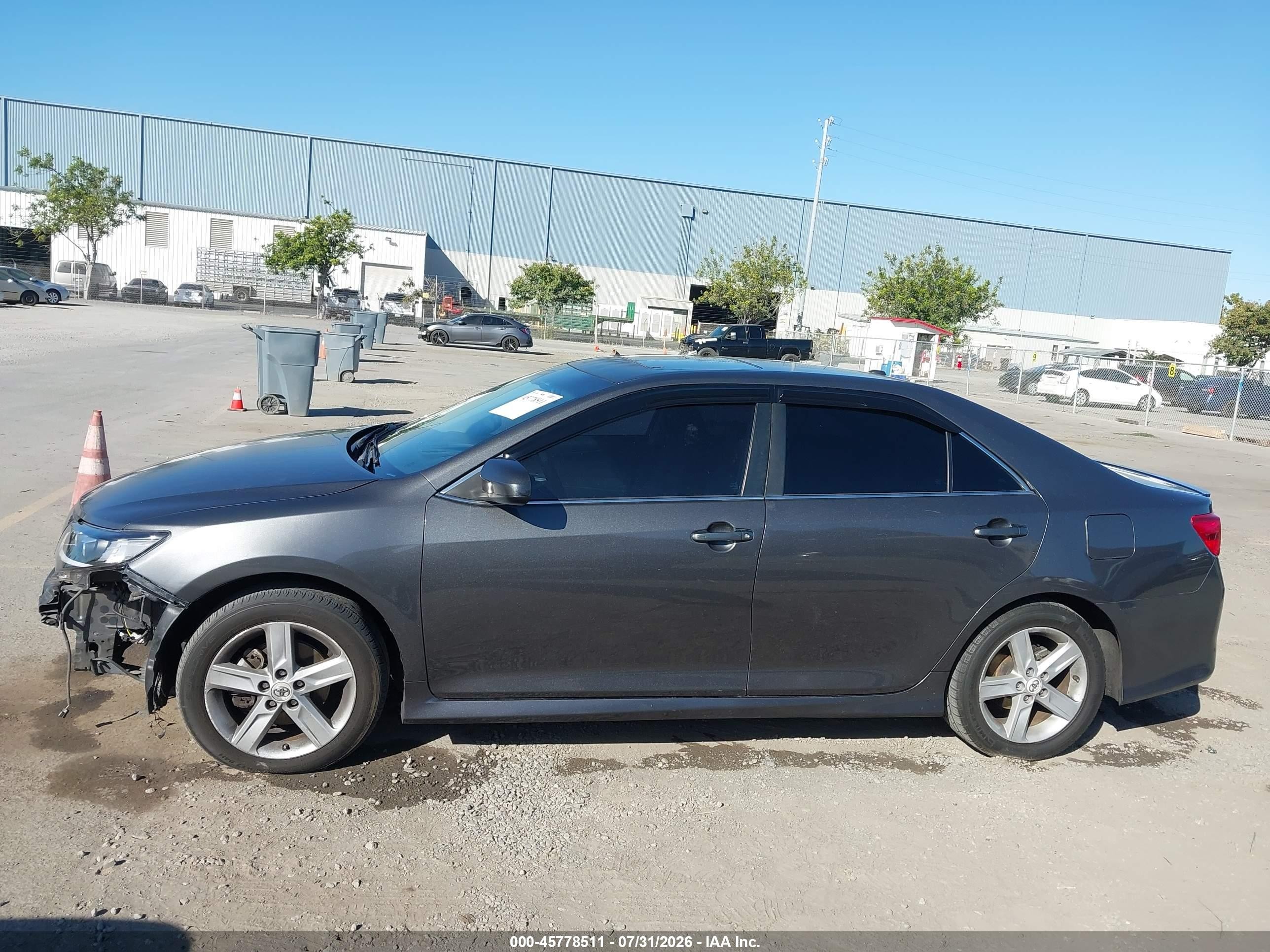 2012 Toyota Camry Se Gray vin: 4T1BF1FK4CU025305