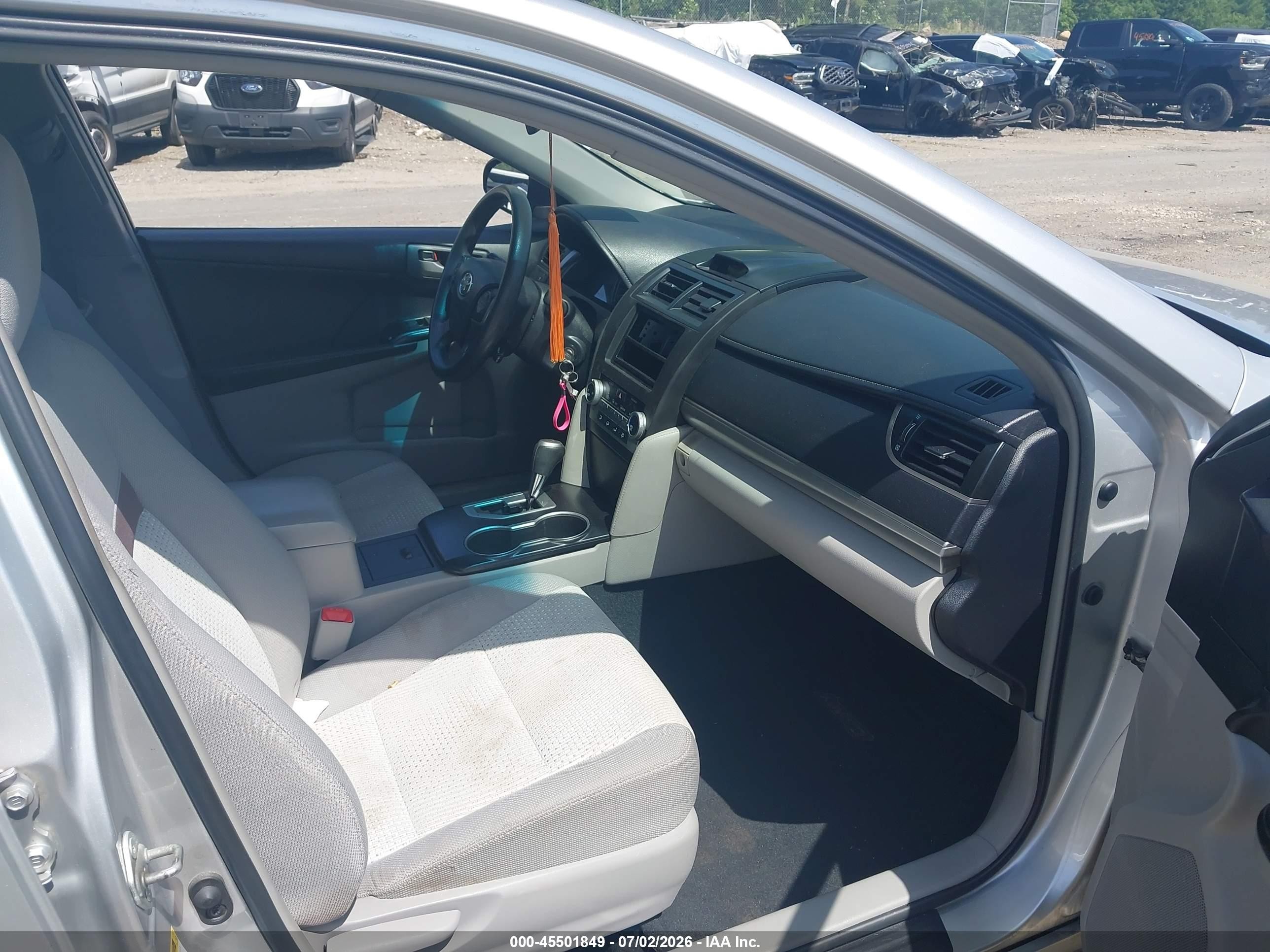 2012 Toyota Camry Le Silver vin: 4T1BF1FK4CU041939