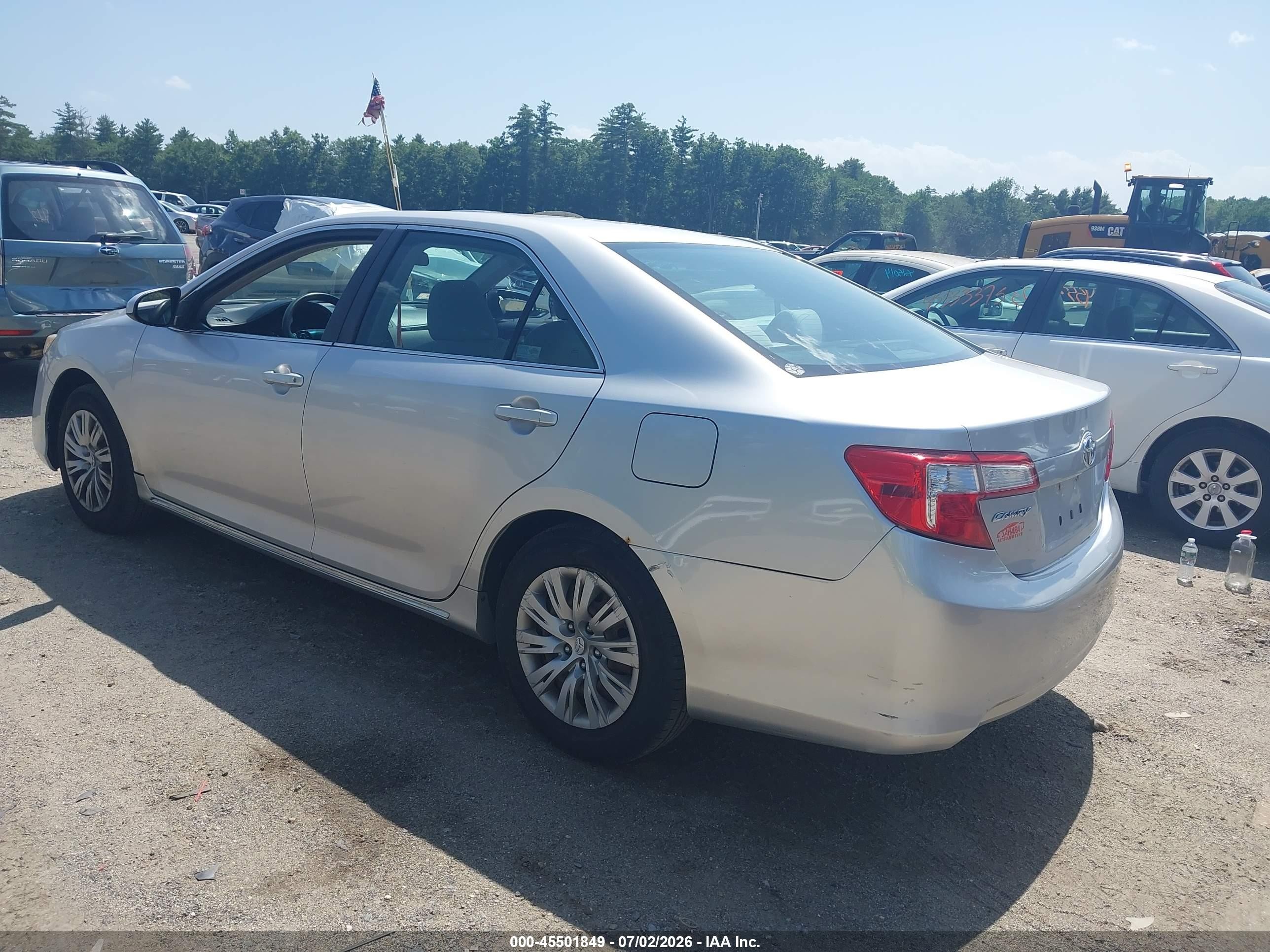 2012 Toyota Camry Le Silver vin: 4T1BF1FK4CU041939