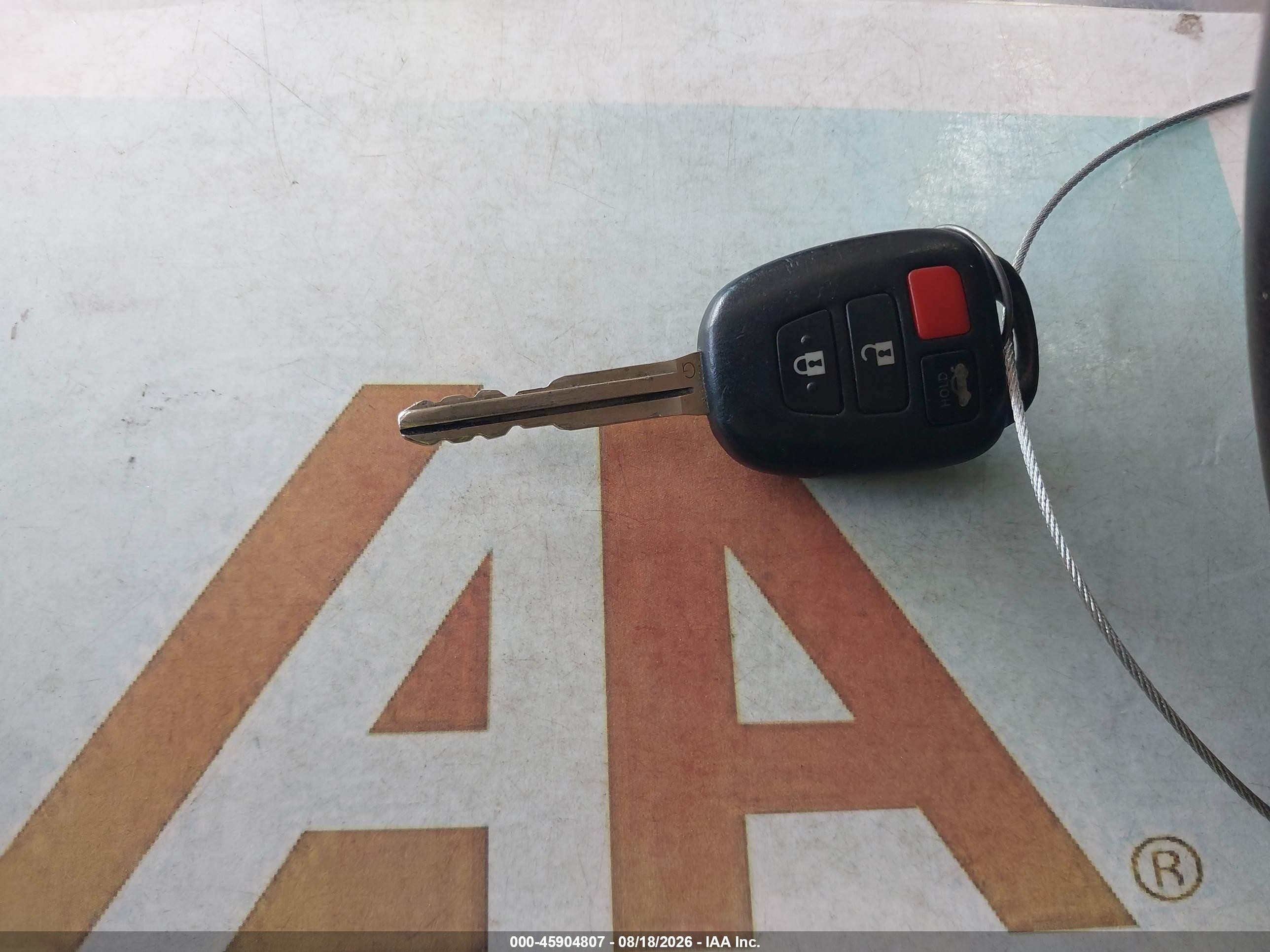 2012 Toyota Camry Le Серебряный vin: 4T1BF1FK4CU044145