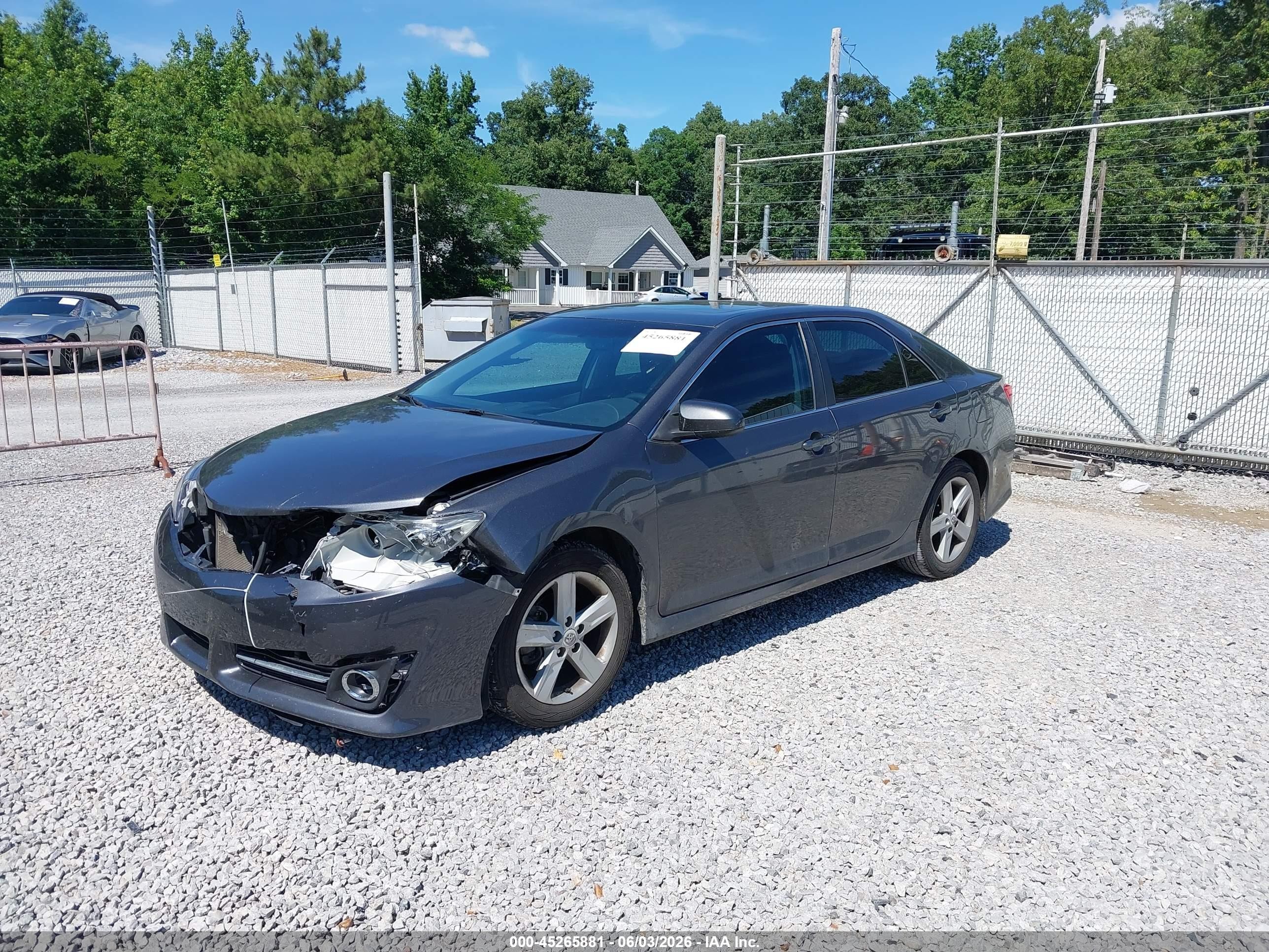 2012 Toyota Camry Se Silver vin: 4T1BF1FK4CU046557
