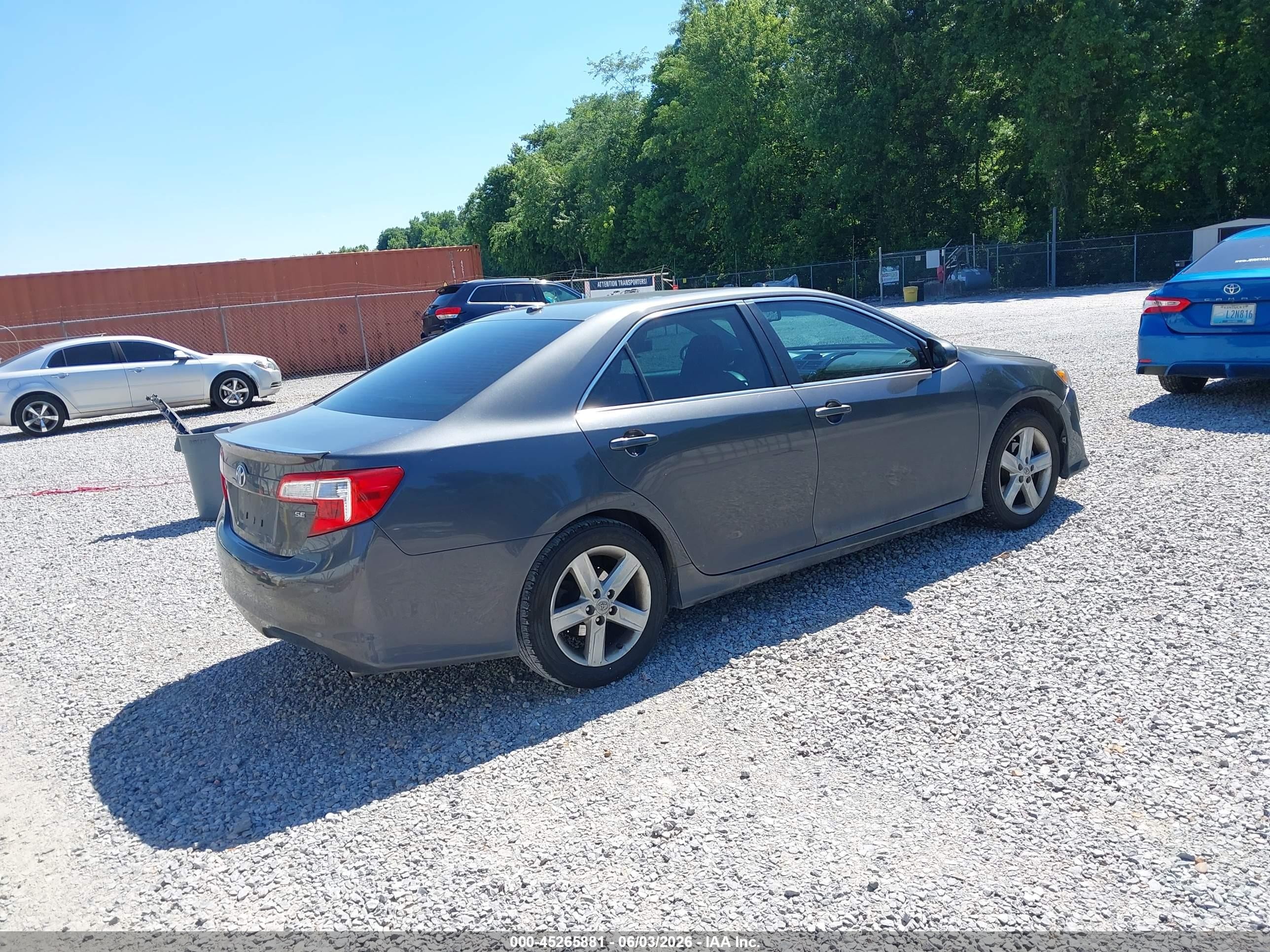 2012 Toyota Camry Se Silver vin: 4T1BF1FK4CU046557