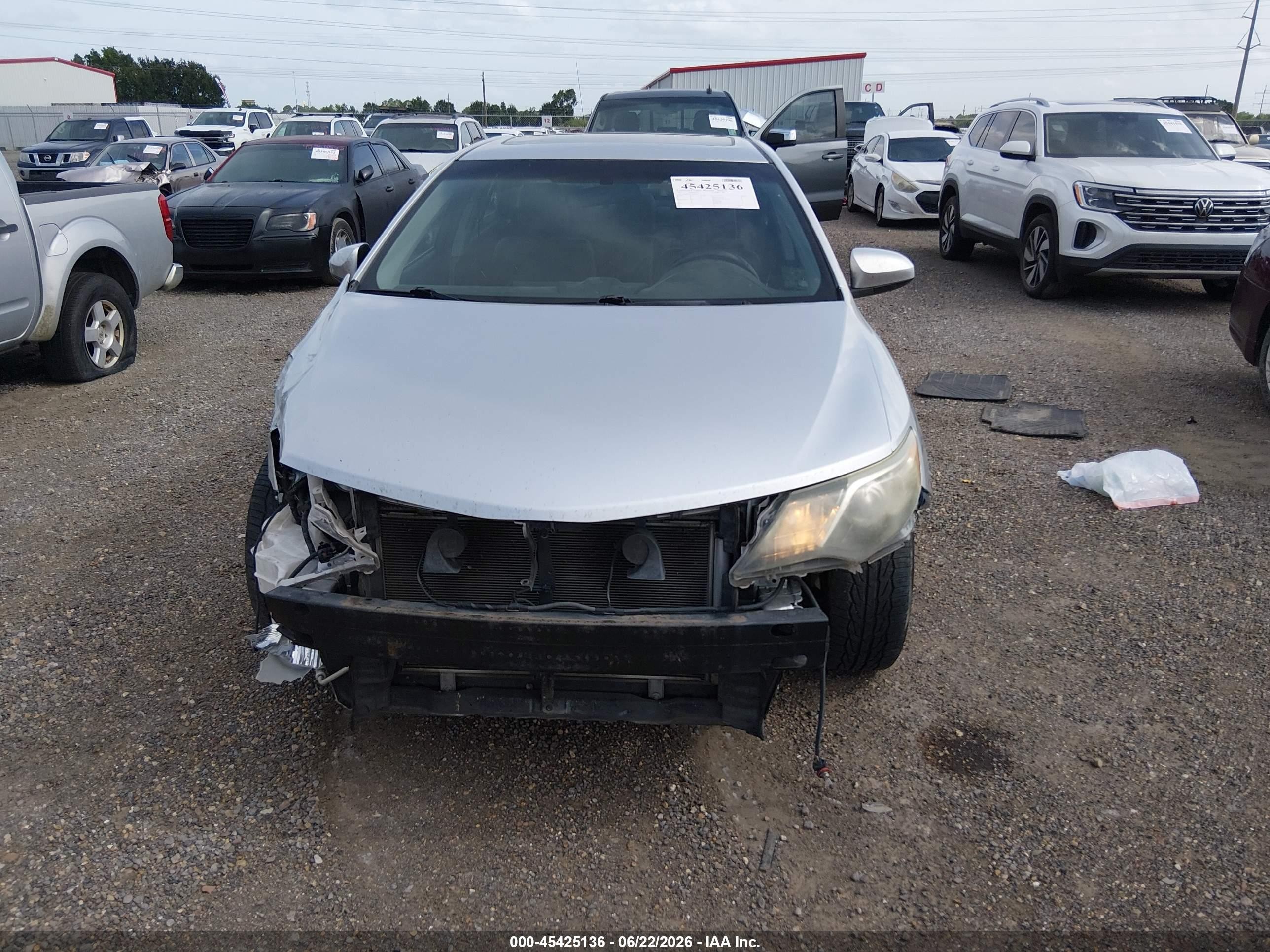2012 Toyota Camry Se/le/xle Silver vin: 4T1BF1FK4CU064976
