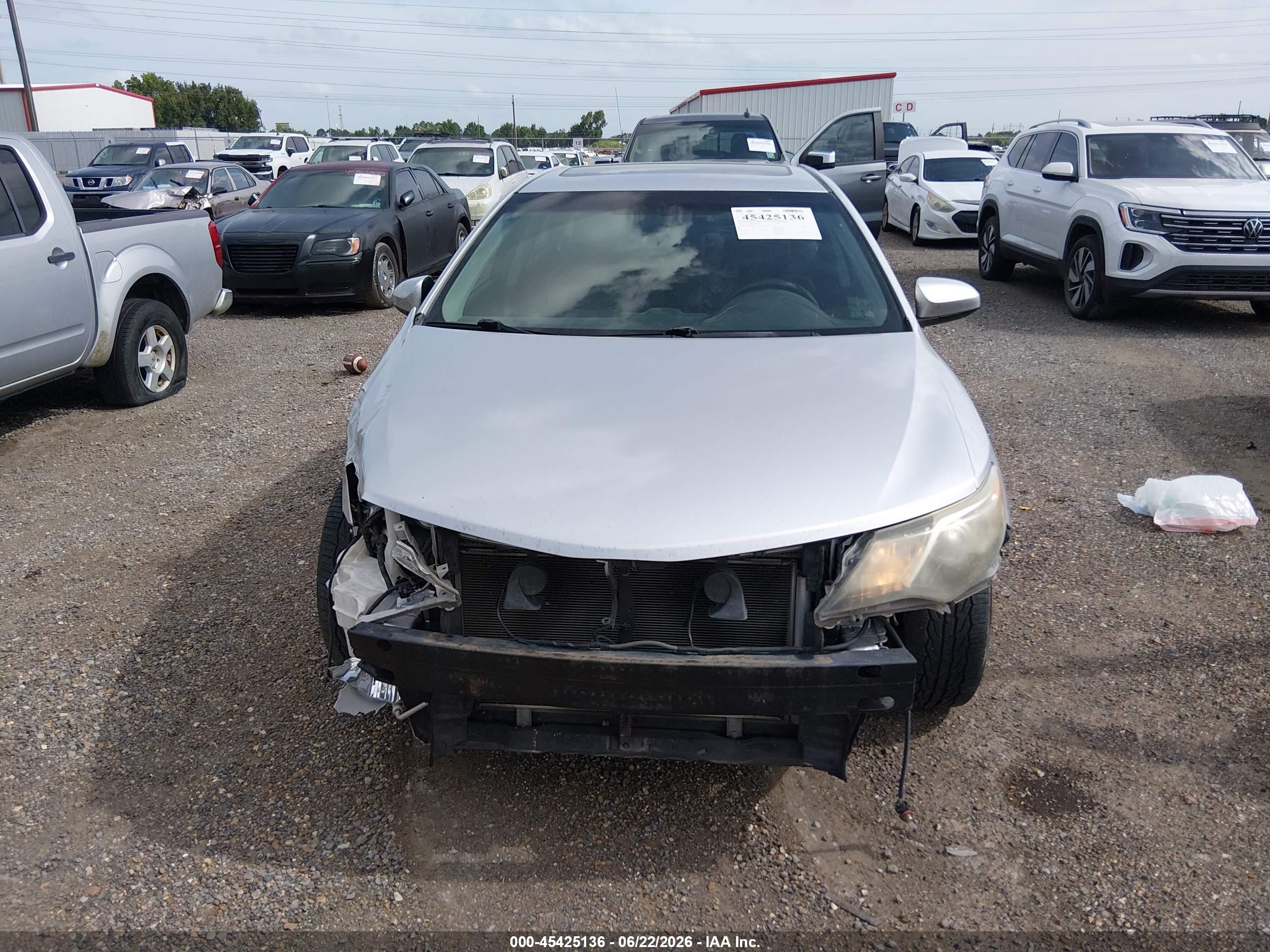 2012 Toyota Camry Se/le/xle Silver vin: 4T1BF1FK4CU064976