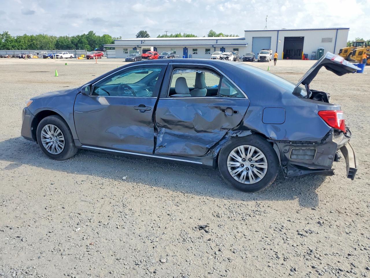 2012 Toyota Camry Le Charcoal vin: 4T1BF1FK4CU115456