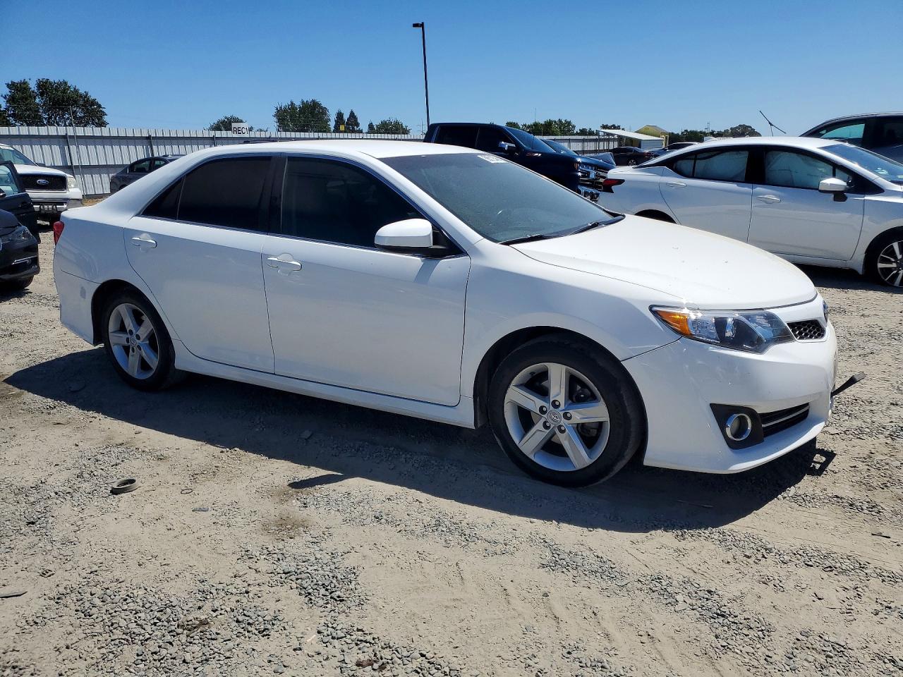 2012 Toyota Camry Se White vin: 4T1BF1FK4CU528509