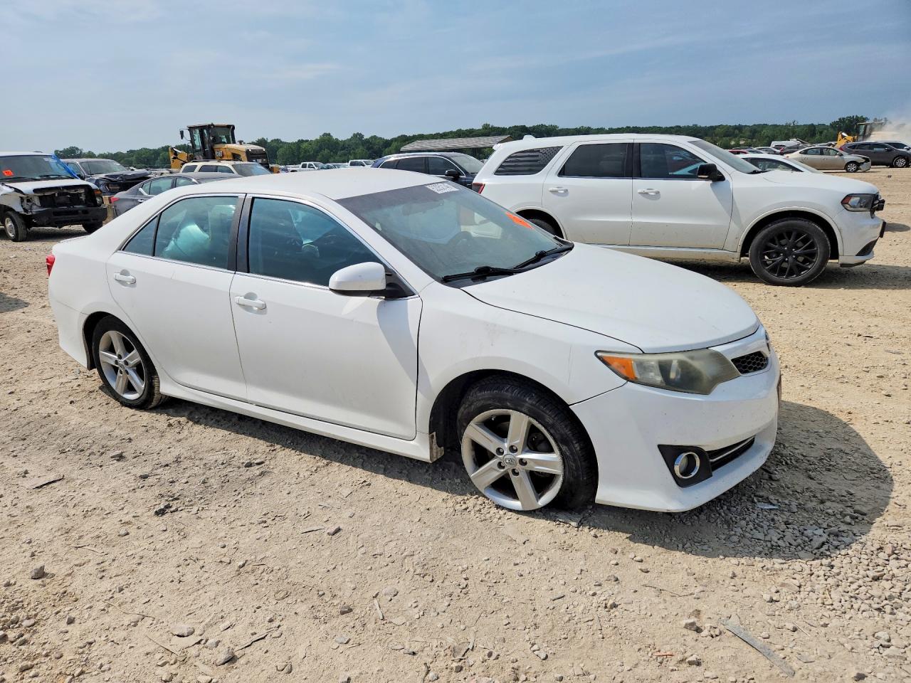 2012  Toyota Camry White vin: 4T1BF1FK4CU538585