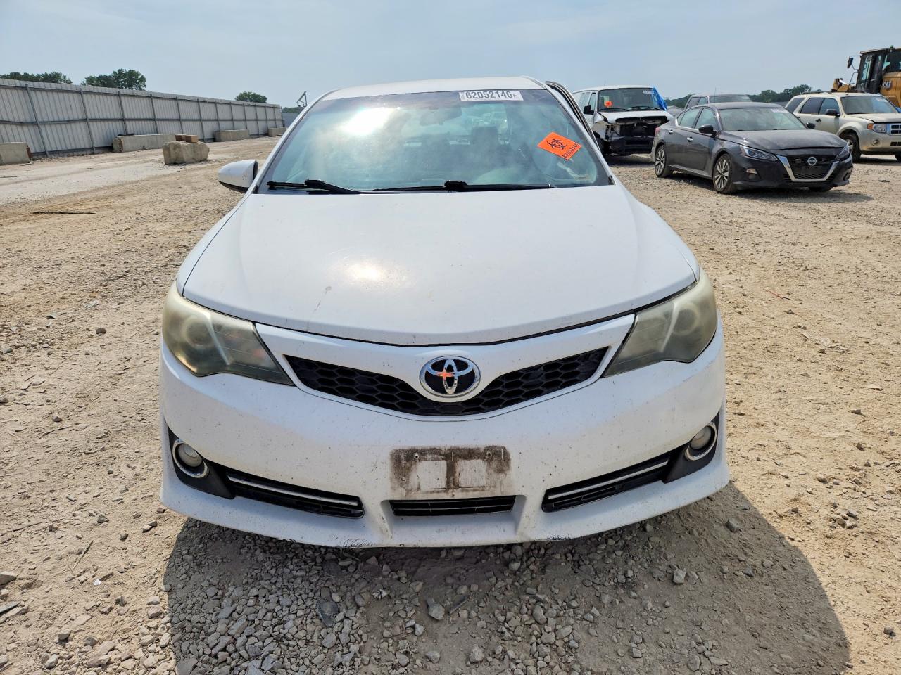 2012  Toyota Camry White vin: 4T1BF1FK4CU538585