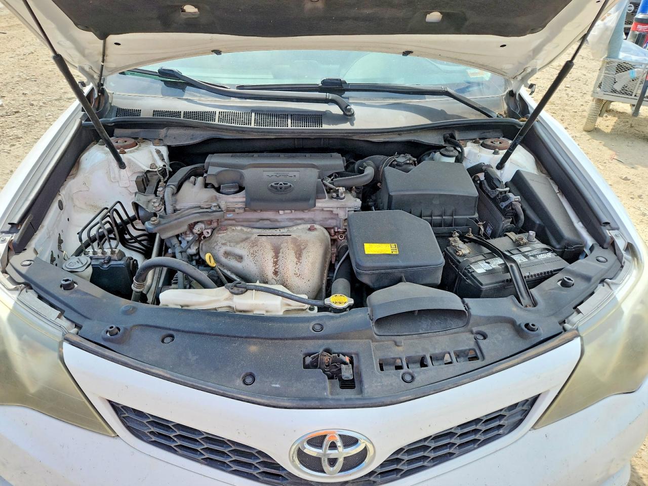 2012  Toyota Camry White vin: 4T1BF1FK4CU538585