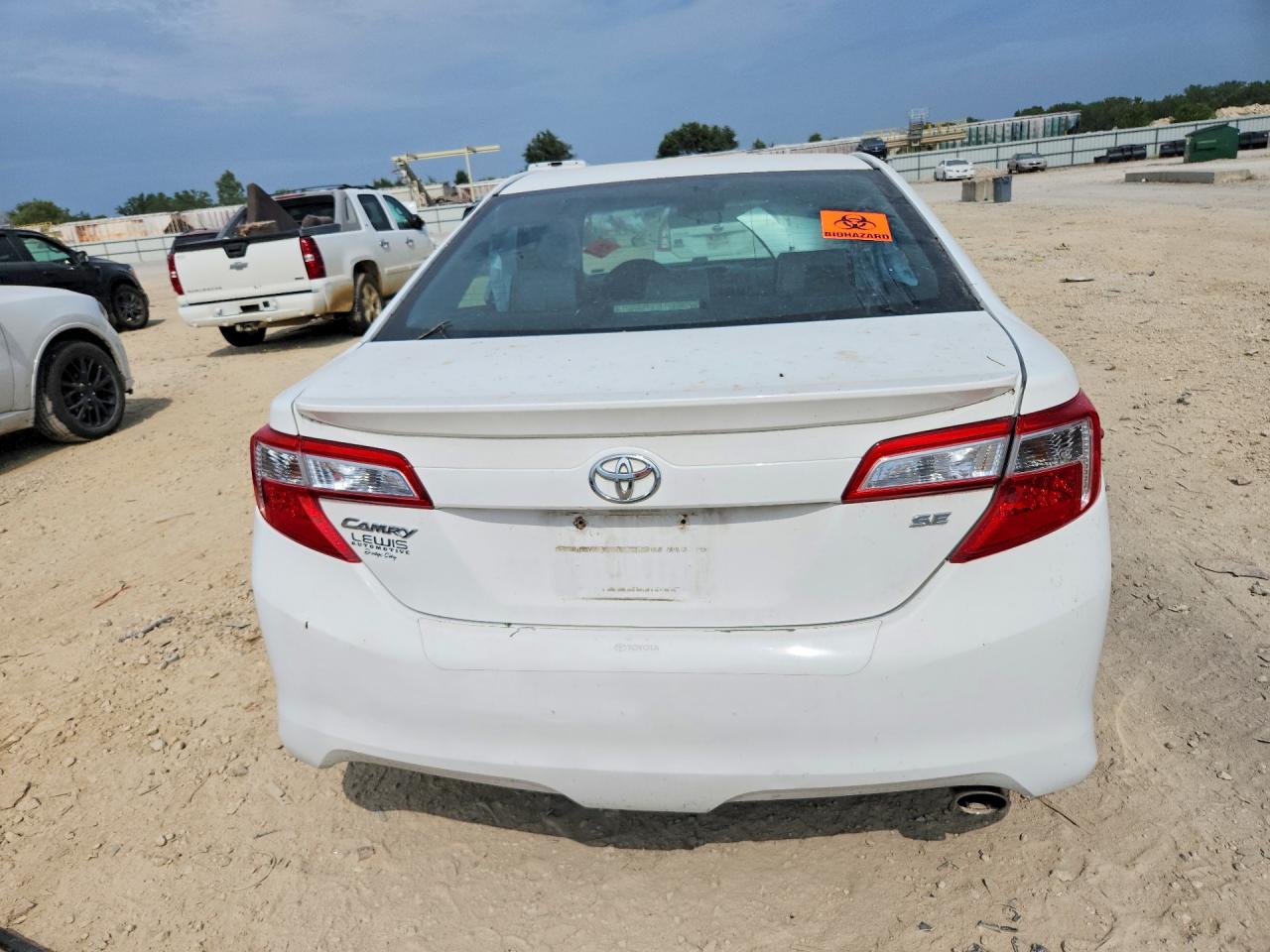 2012  Toyota Camry White vin: 4T1BF1FK4CU538585
