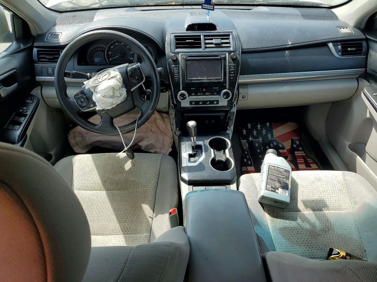 2012 Toyota Camry Le White vin: 4T1BF1FK4CU542636