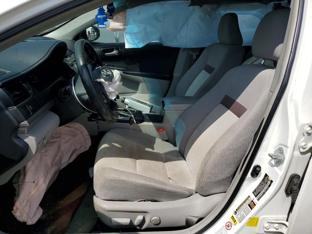 2012 Toyota Camry Le White vin: 4T1BF1FK4CU542636