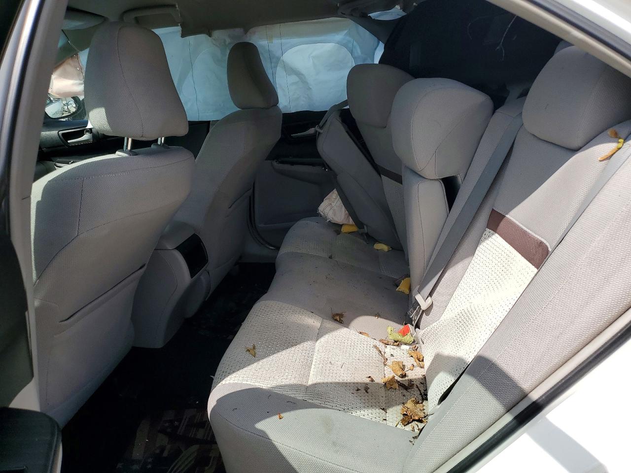 2012 Toyota Camry Le White vin: 4T1BF1FK4CU542636