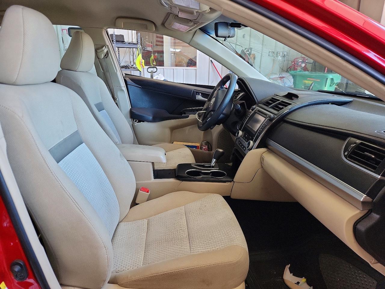 2012 Toyota Camry Le Red vin: 4T1BF1FK4CU548503