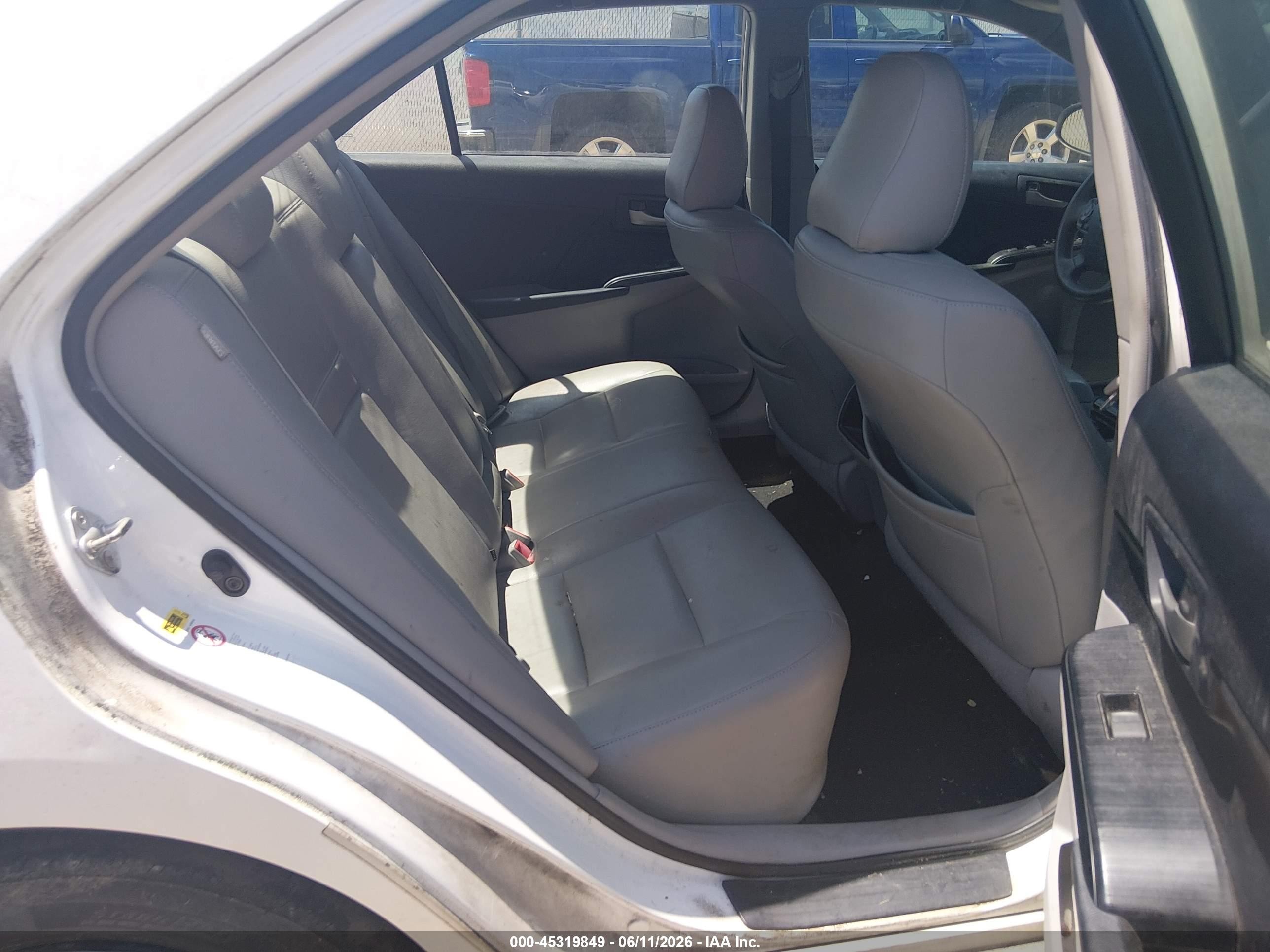 2012 Toyota Camry Le White vin: 4T1BF1FK4CU549876
