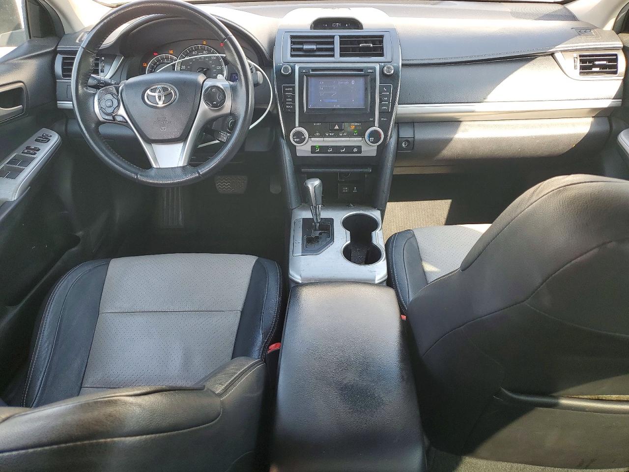 2012 Toyota Camry Se White vin: 4T1BF1FK4CU568167