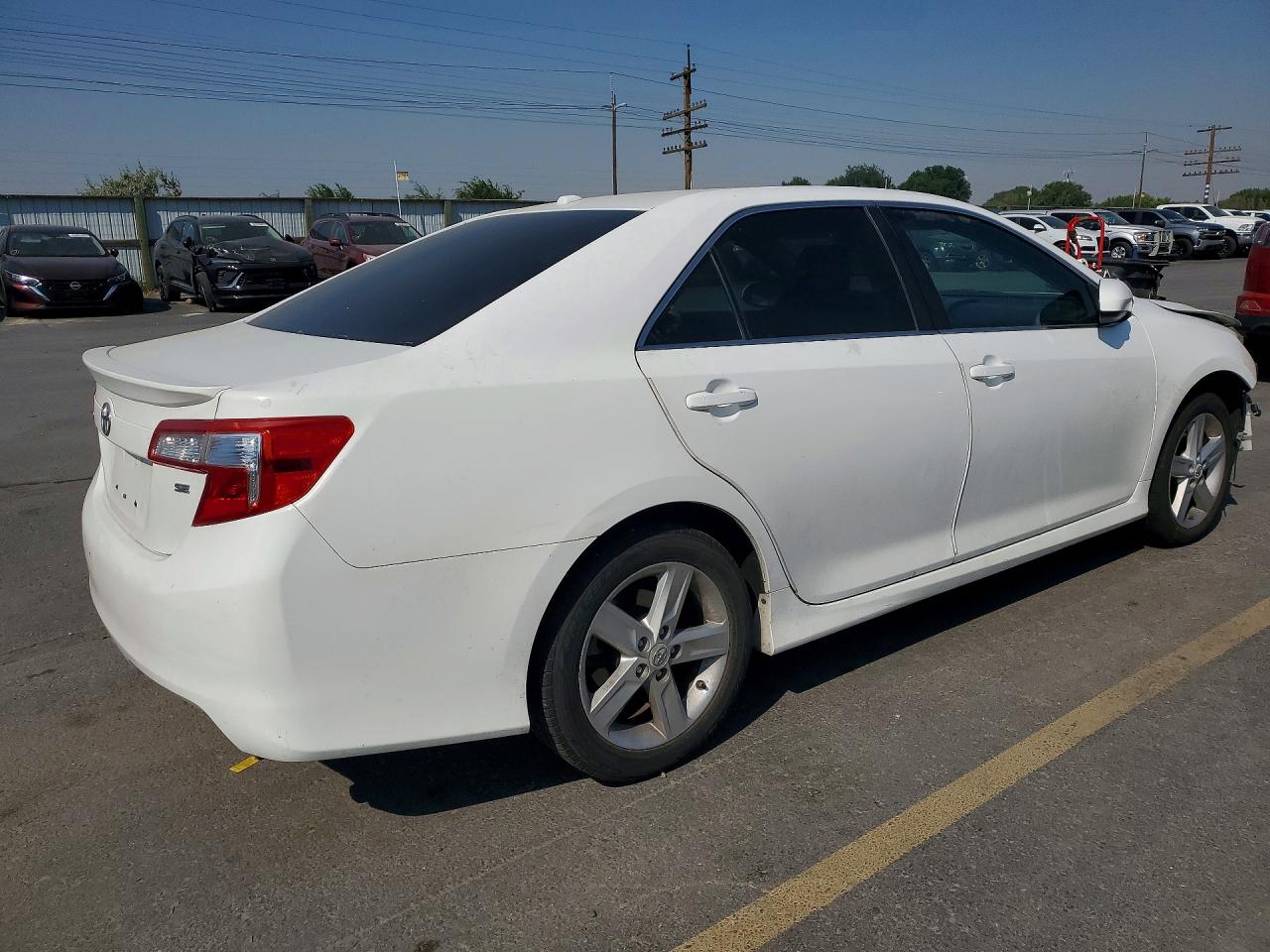 2012 Toyota Camry Se White vin: 4T1BF1FK4CU568167