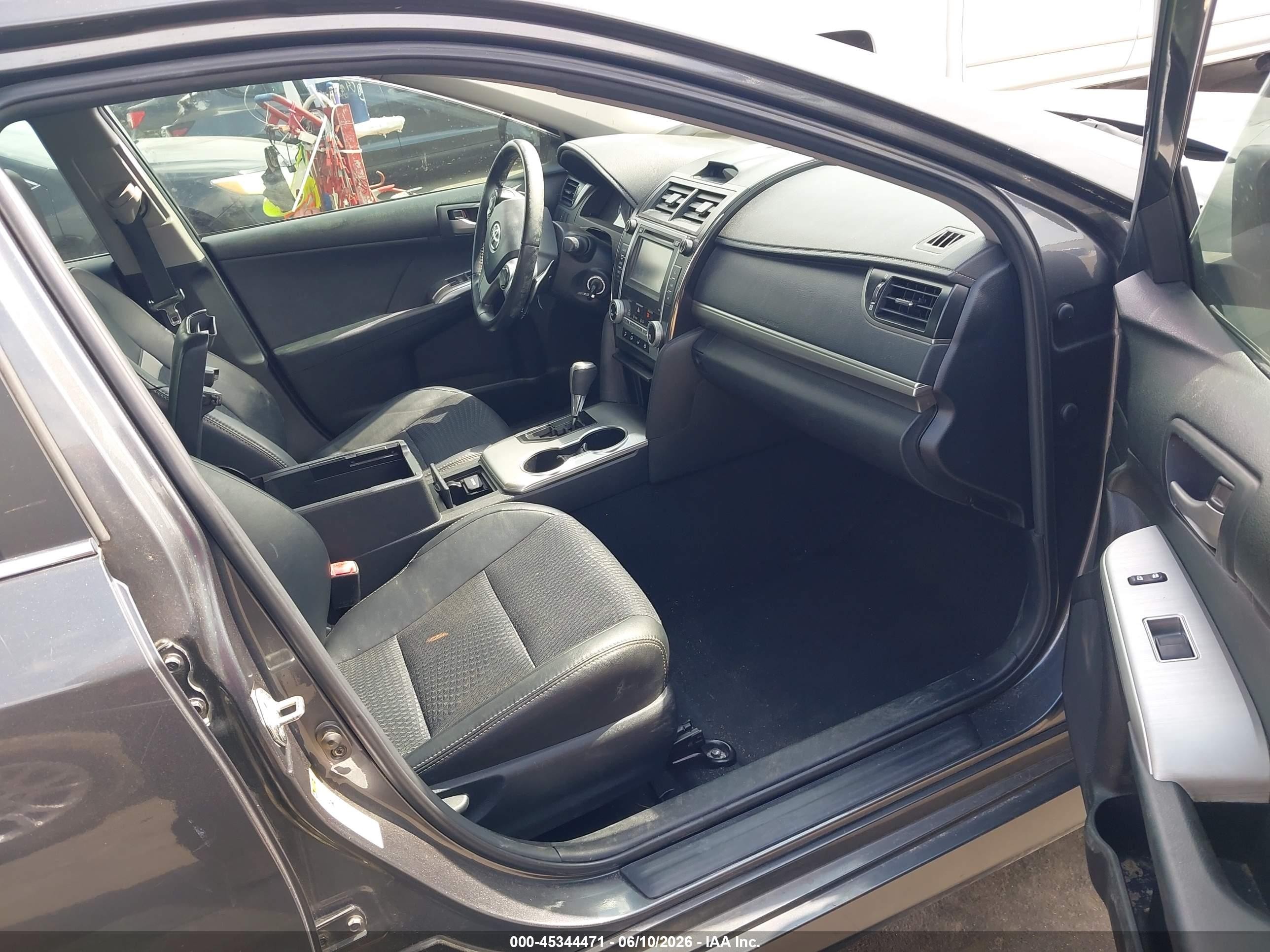 2012 Toyota Camry Se Серый vin: 4T1BF1FK4CU602284