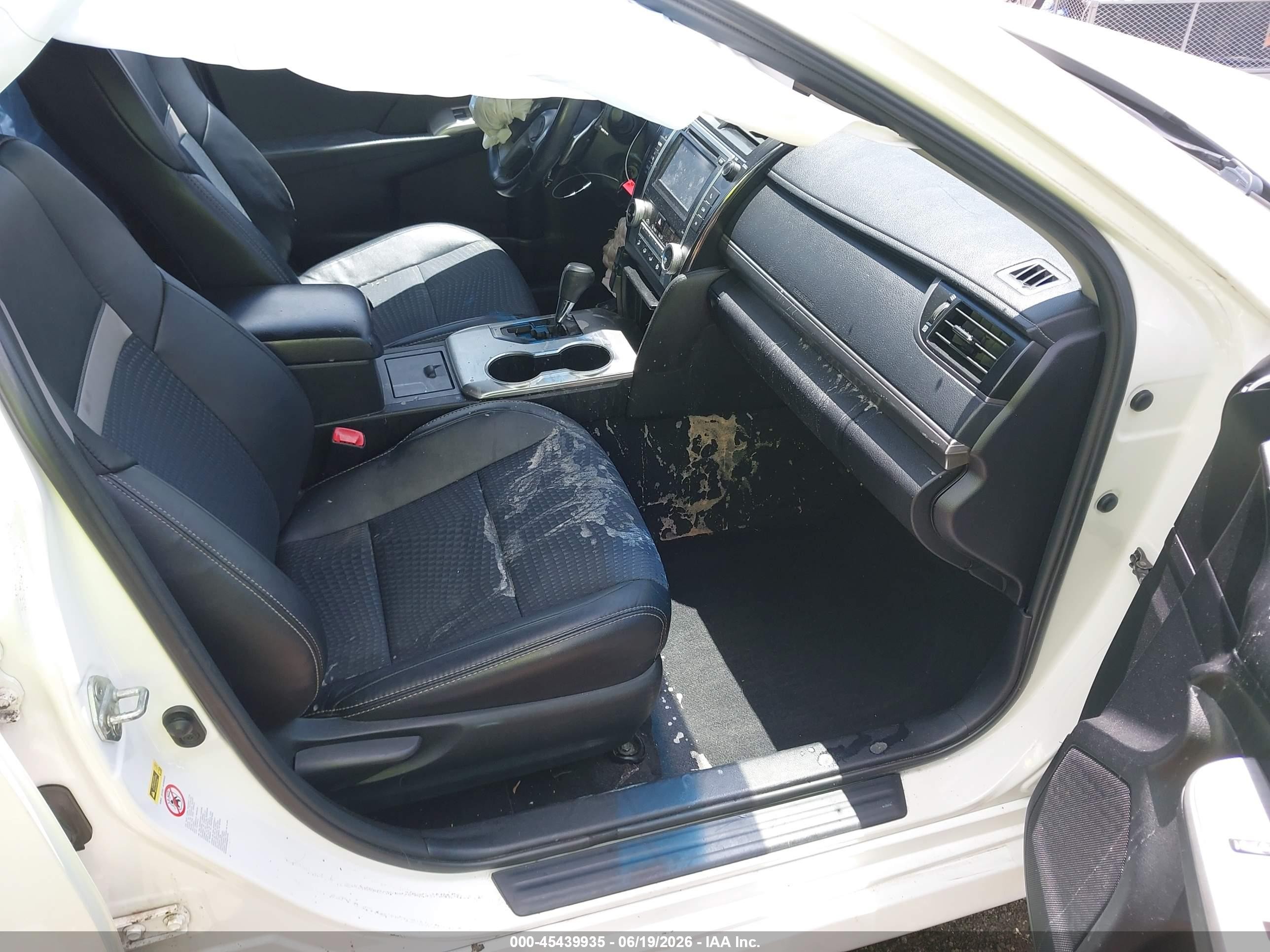 2012 Toyota Camry Se White vin: 4T1BF1FK4CU611843