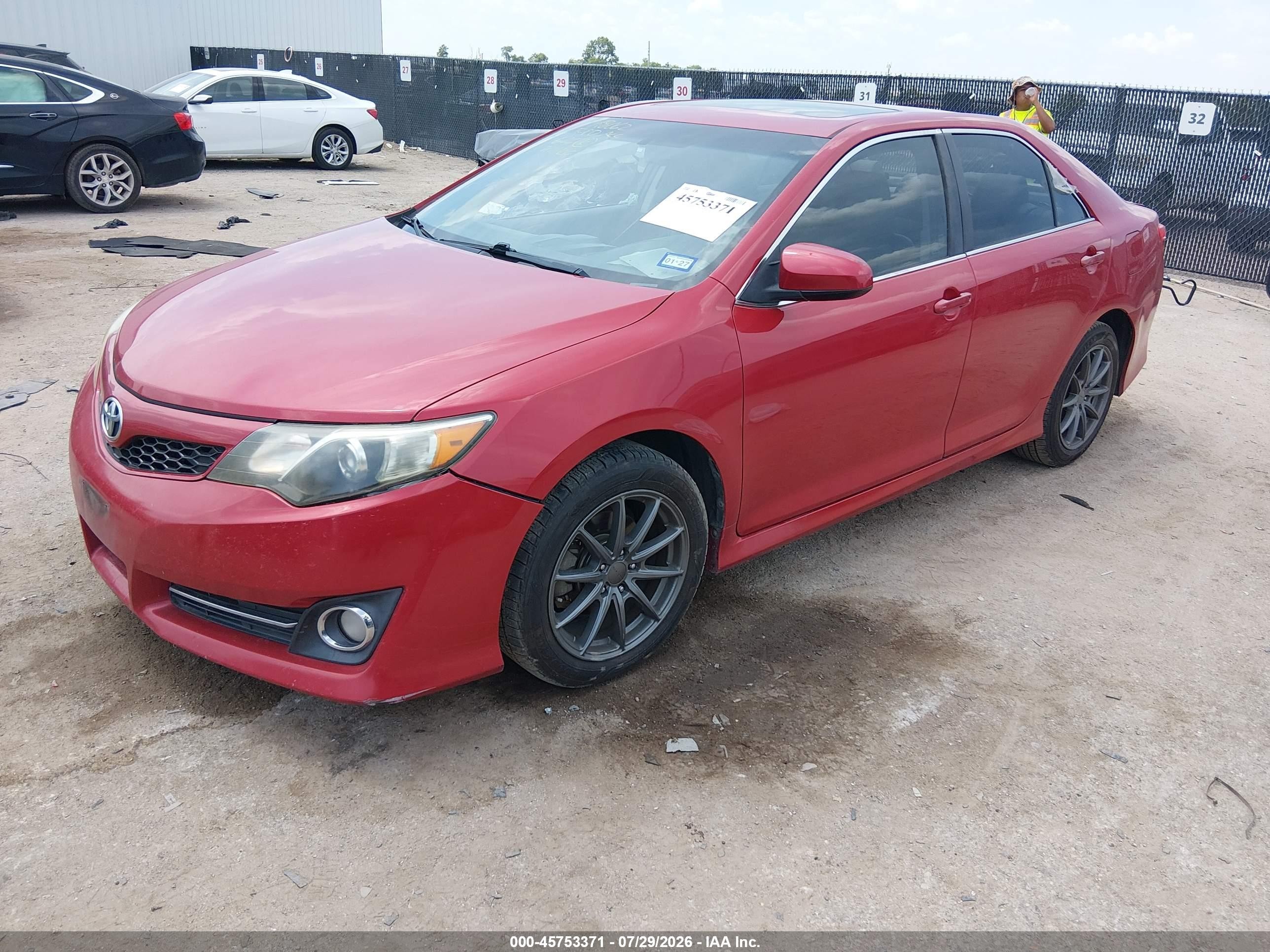 2012 Toyota Camry Se Red vin: 4T1BF1FK4CU616931