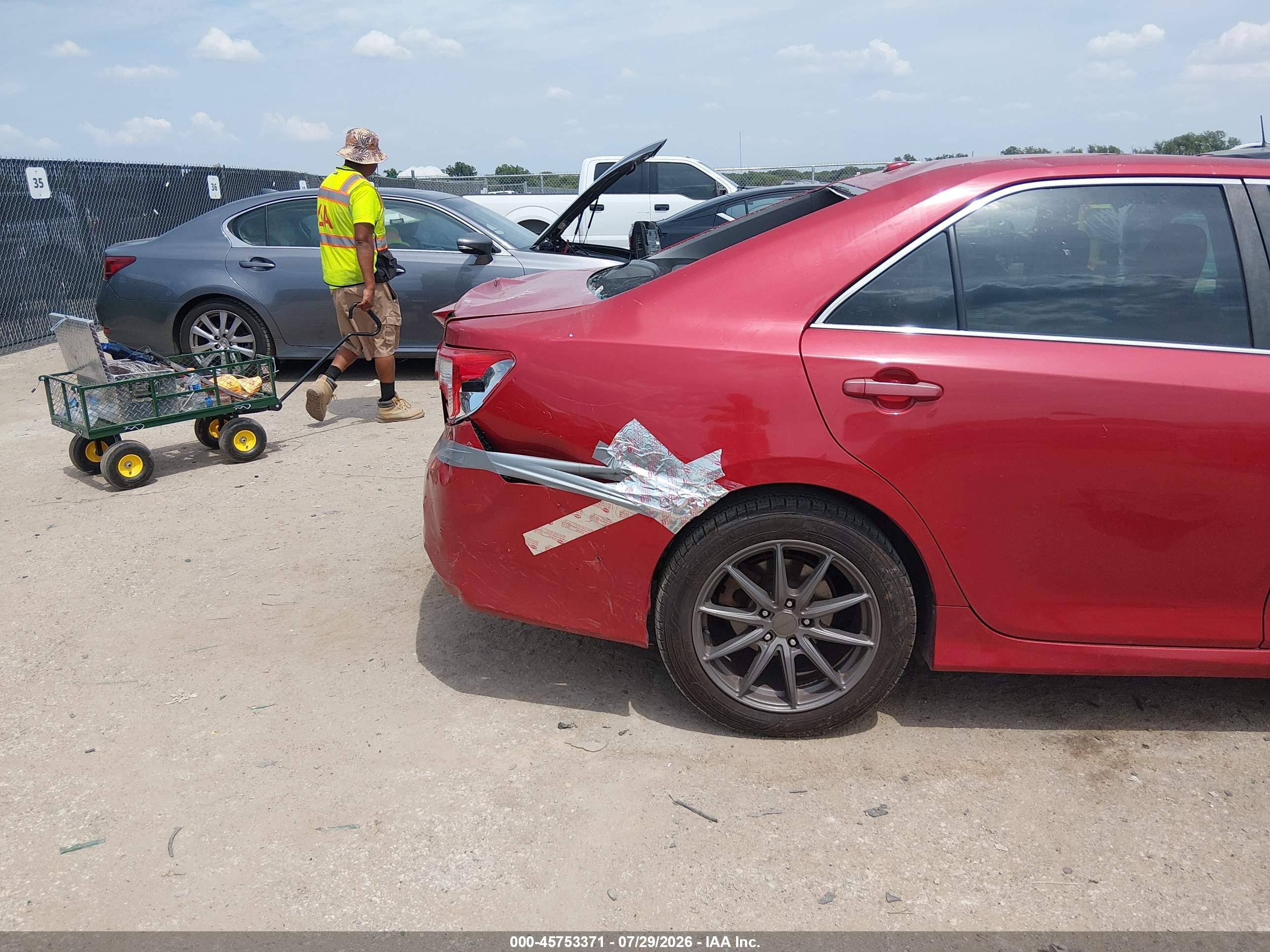 2012 Toyota Camry Se Red vin: 4T1BF1FK4CU616931