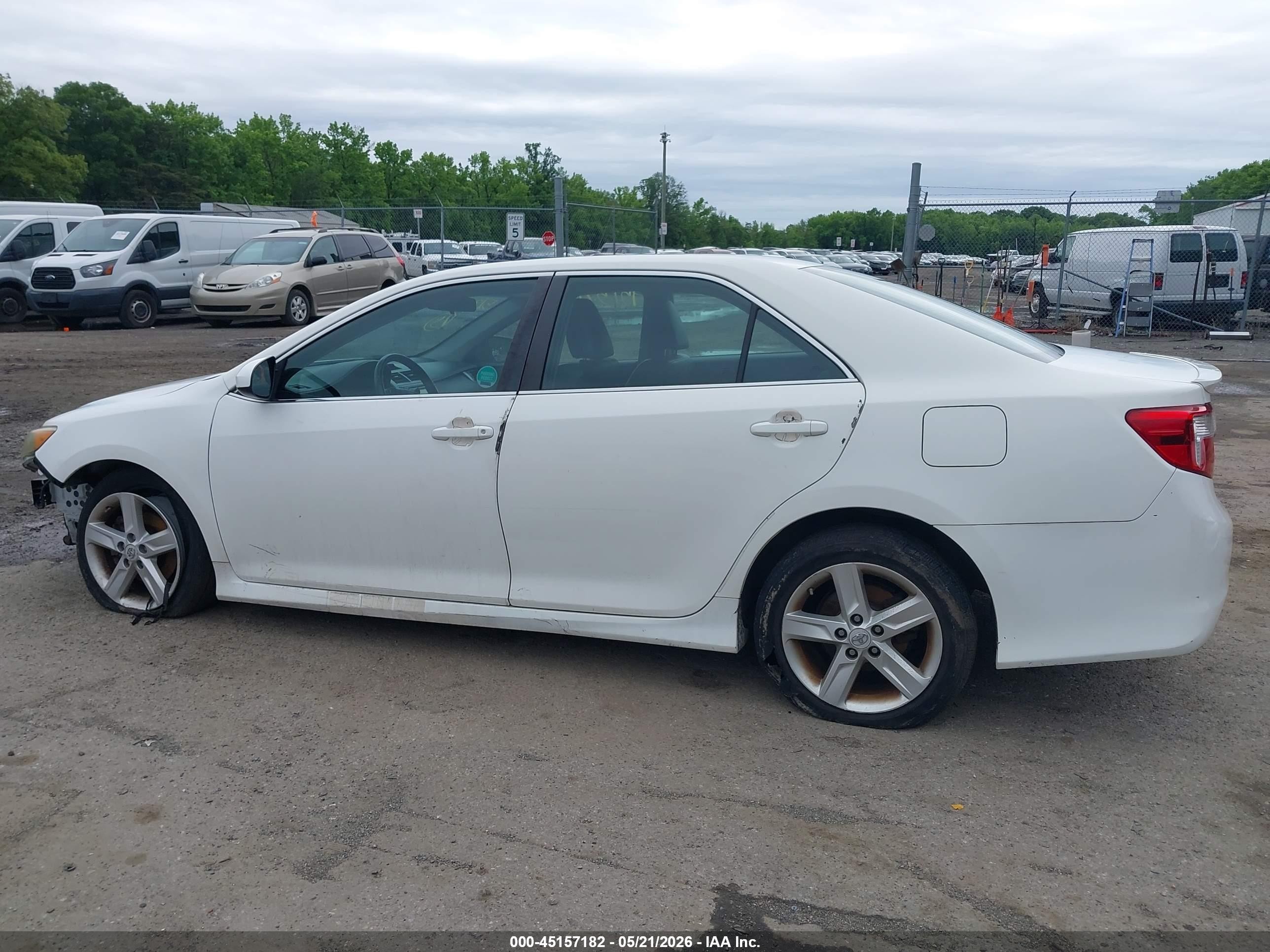 2012 Toyota Camry Se White vin: 4T1BF1FK4CU617321